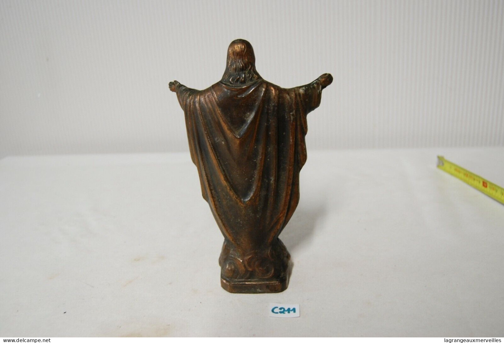 C211 Statuette Du Christ - Jésus - Objet Religieux - Art Religieux