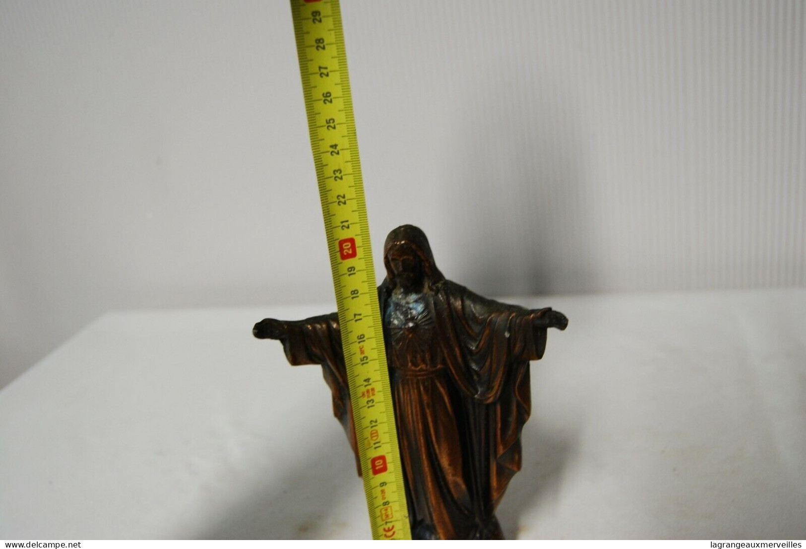 C211 Statuette Du Christ - Jésus - Objet Religieux - Religiöse Kunst