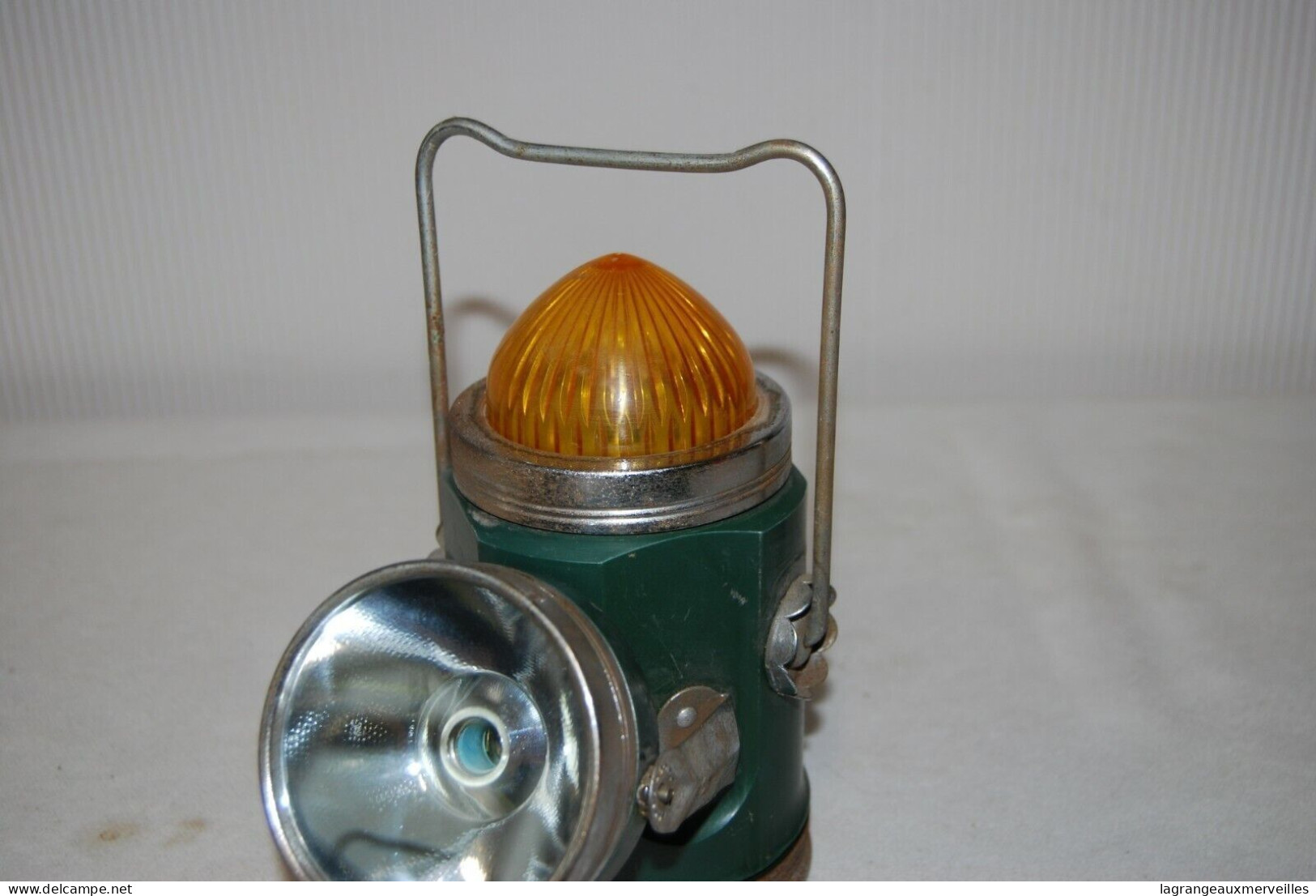 C211 Ancienne Petite Lampe De Secours - Chemin De Fer - Chemin De Fer