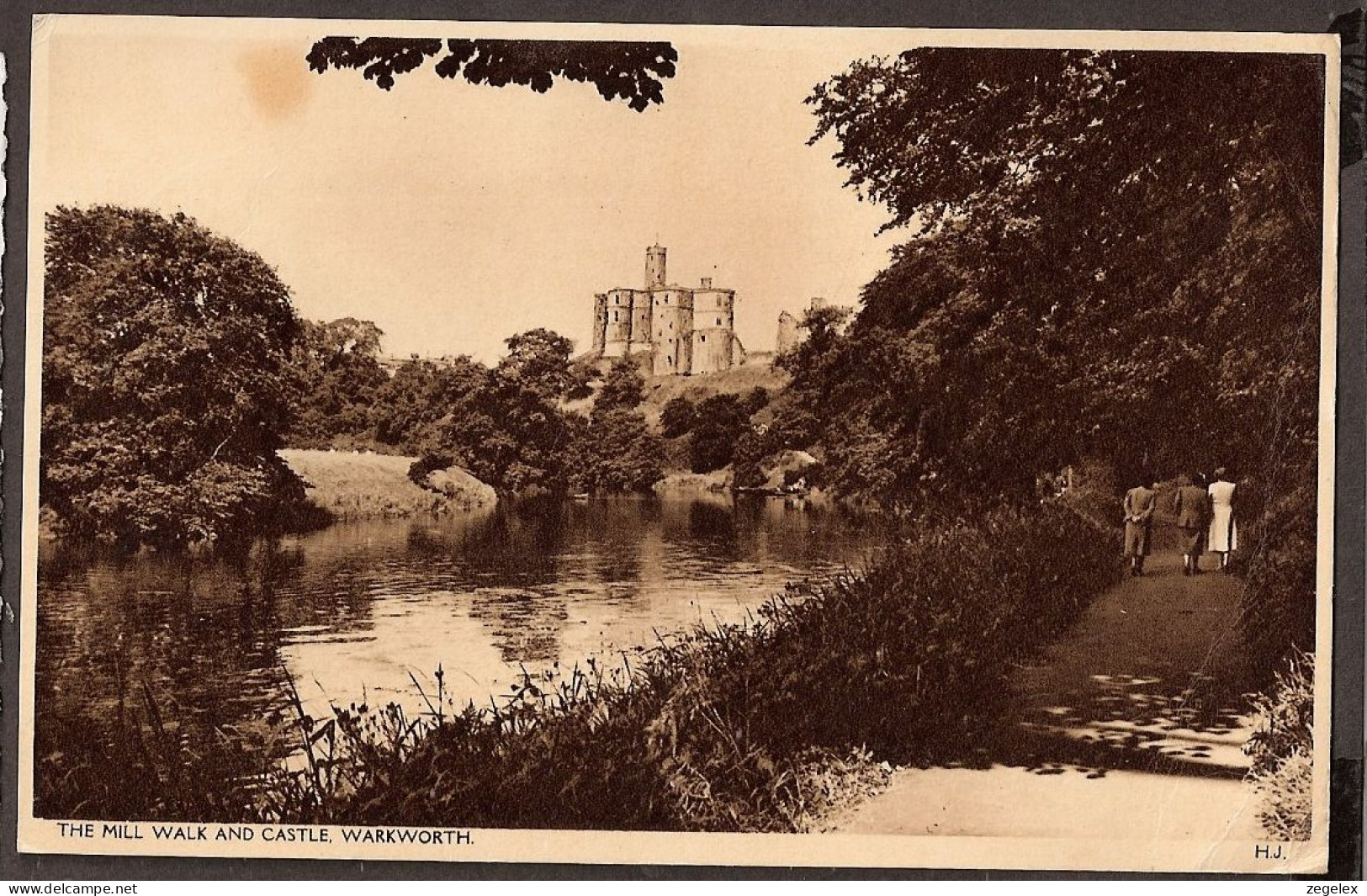 Warkworth - The Mill Walk And Castle - With Three Ladies - Autres & Non Classés