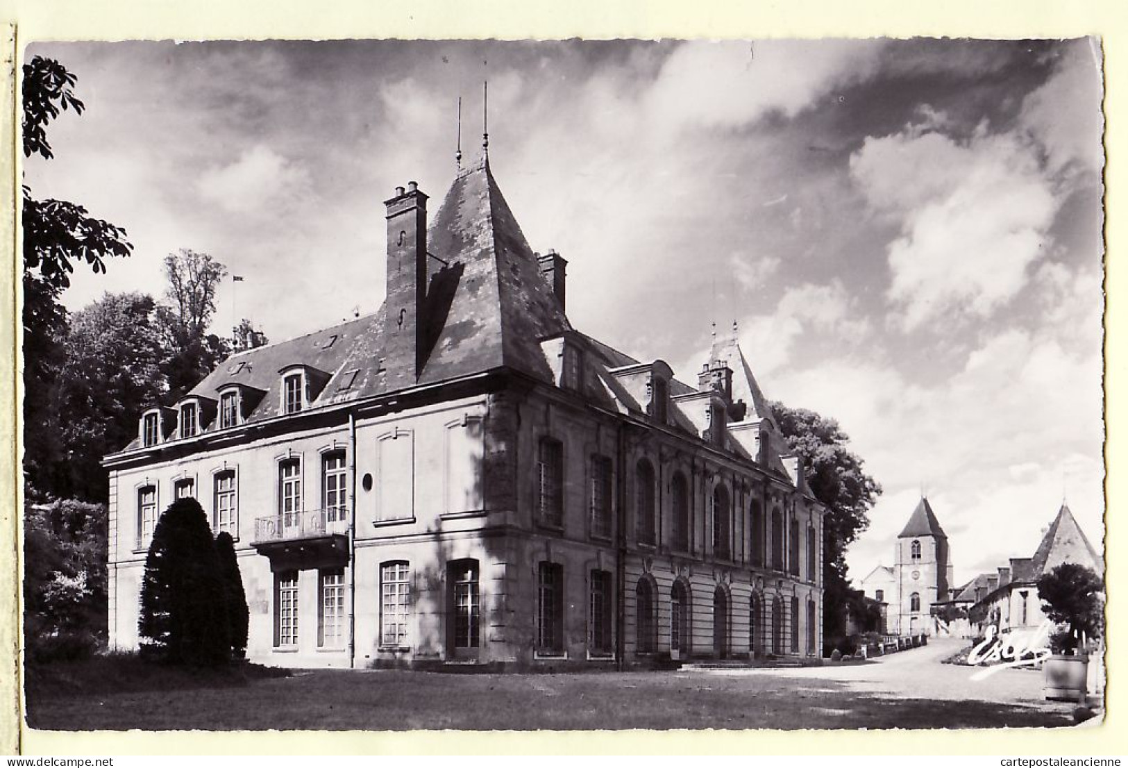 19307 / GARGENVILLE 78-Seine Oise Chateau Eglise ISSOU CPSM G.F 1950s  Photo Véritable ESTEL 20316 - Gargenville