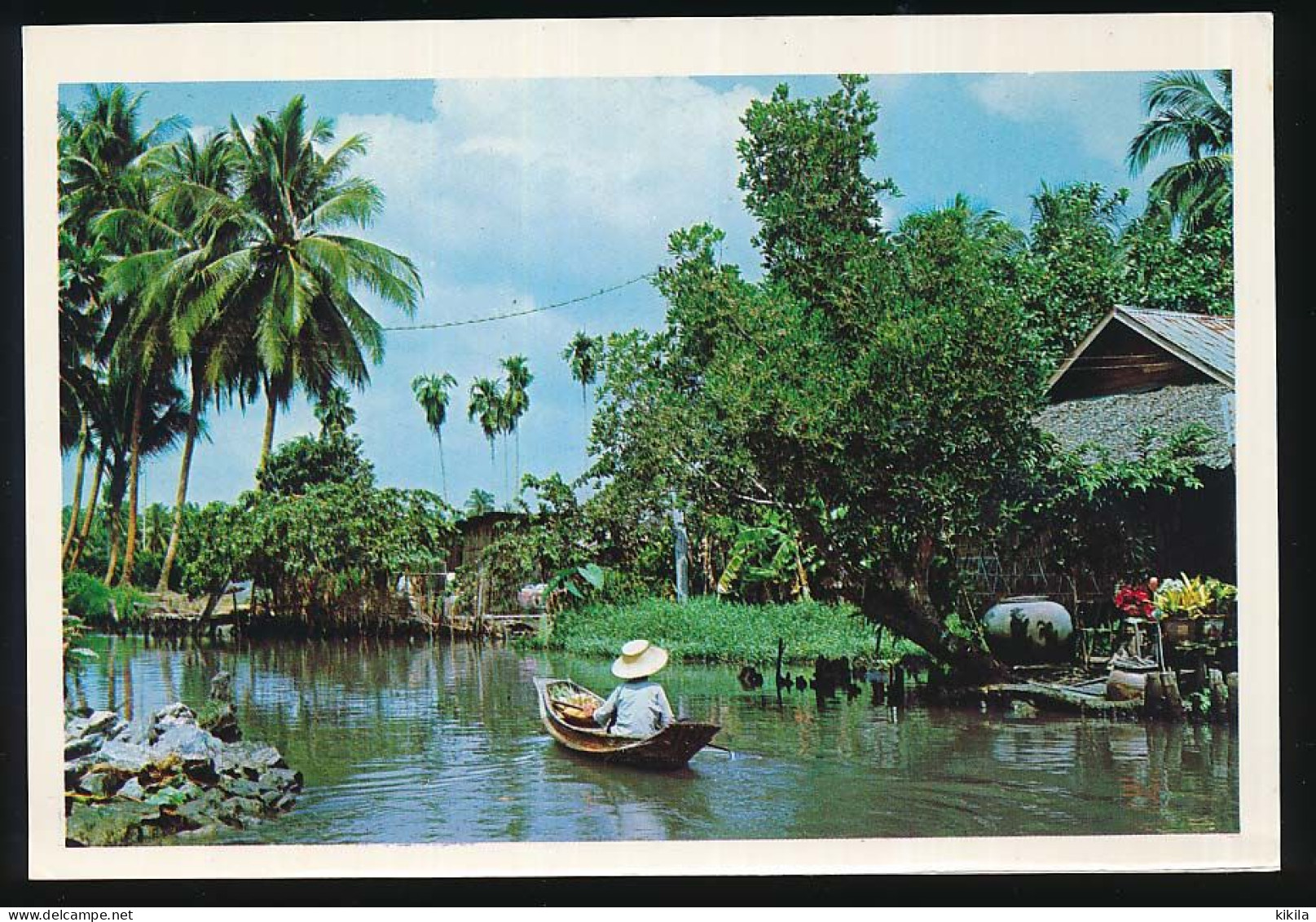 CPSM / CPM 10.5 X 15 Thaïlande (132)Thaï-woman Boat-Vendor Selling Fruits Ect. In One Of The Khlong (or Canal) - Tailandia