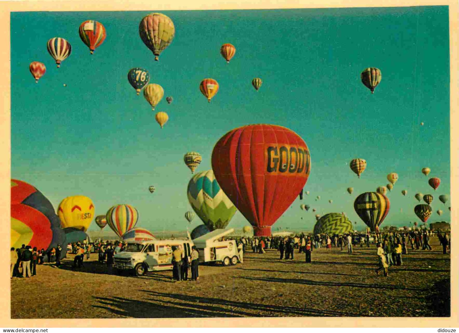 Aviation - Montgolfières - Albuquerque - New Mexico - Hot Air Ballooning - Automobiles - Balloon - CPM - Carte Neuve - V - Montgolfières