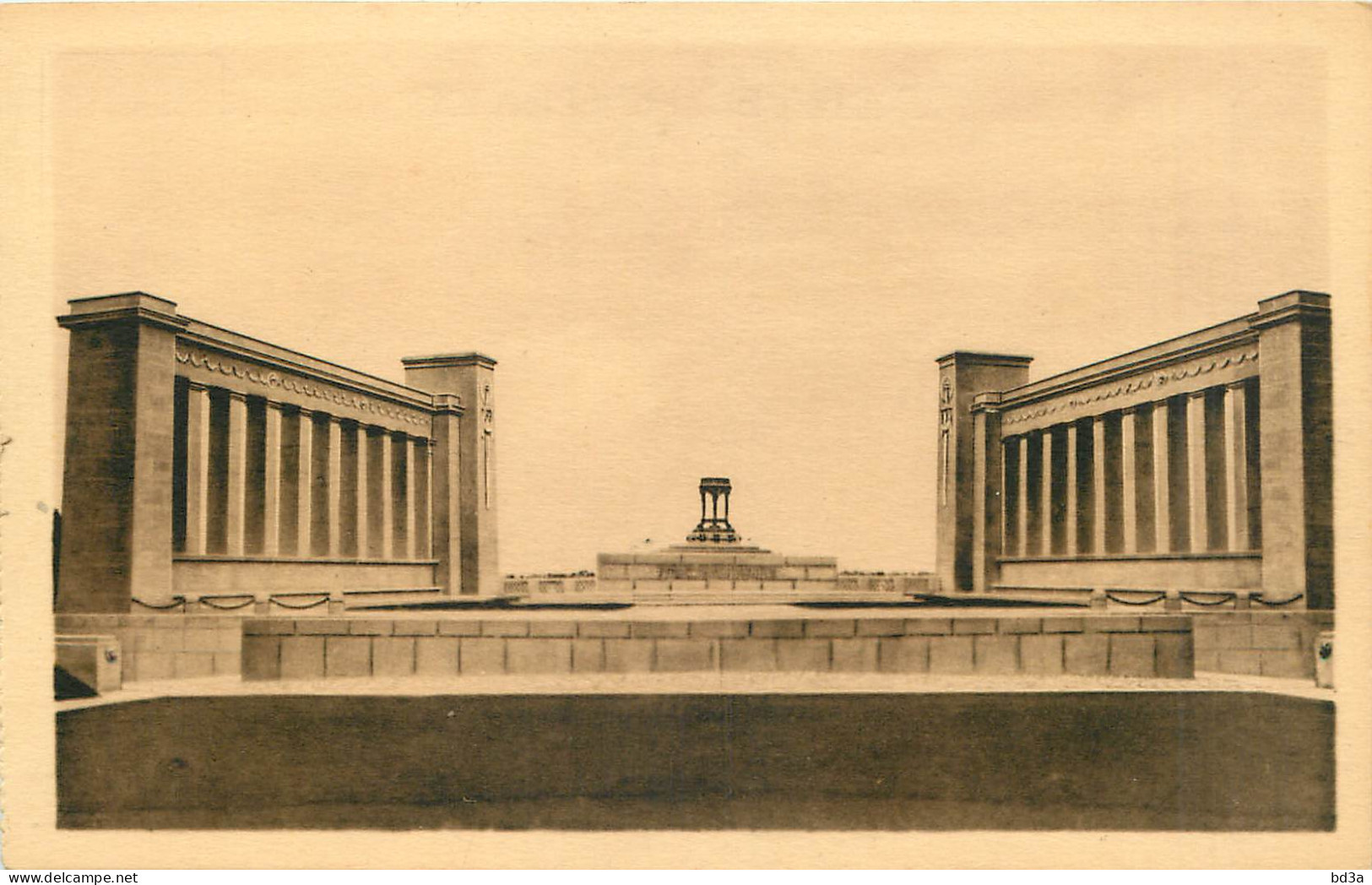 MONUMENT DE PENSYLVANIE A VARENNES - Monumentos A Los Caídos