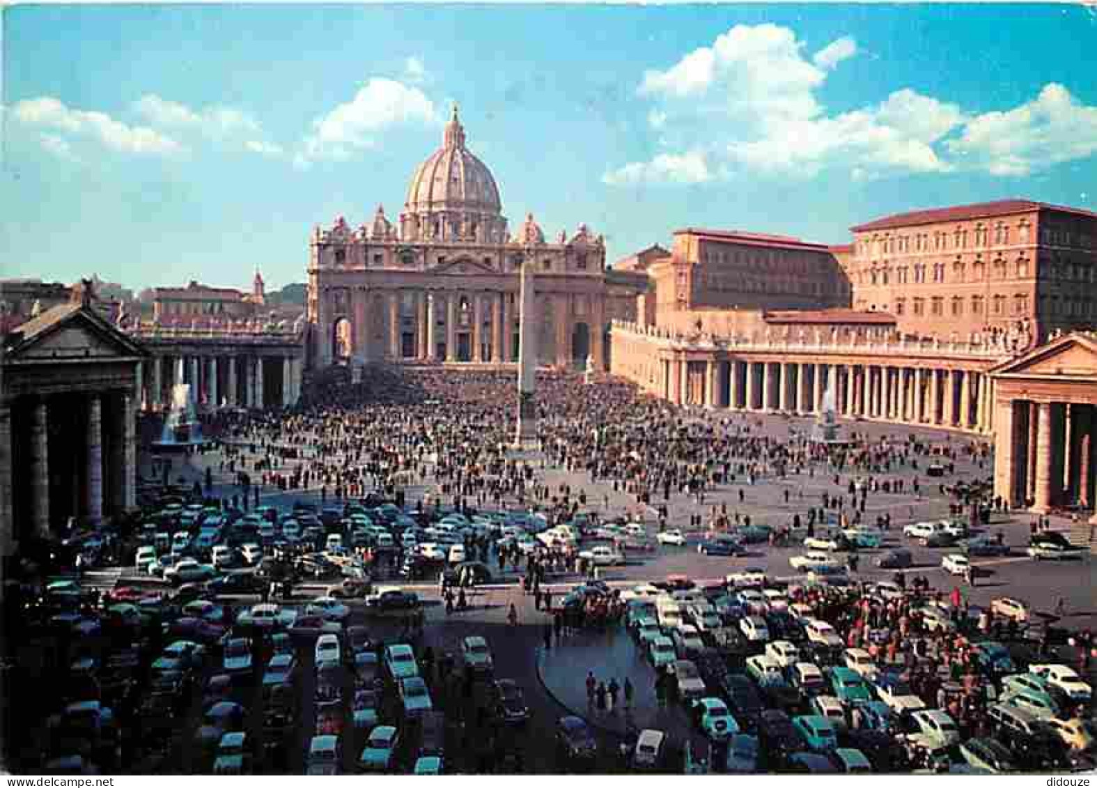 Vatican - Bénédiction Papale En Place Saint Pierre - Automobiles - CPM - Voir Scans Recto-Verso - Vaticano (Ciudad Del)