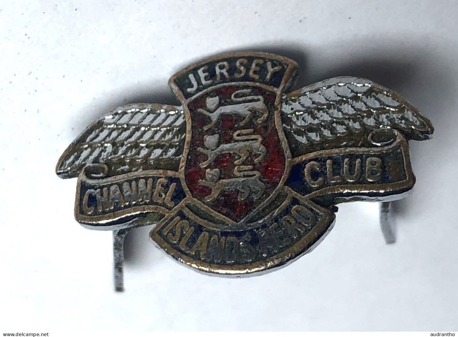 Rare Insigne Jersey Channel Islands Aeroclub - Aviation - St Peter - Autres & Non Classés