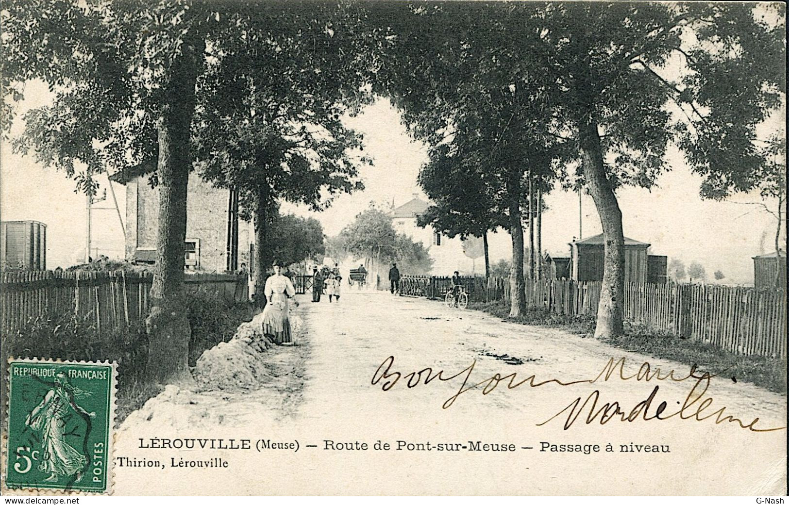 CPA 55 - Lerouville - Route De Pont Sur Meuse - Passage à Niveau - Lerouville