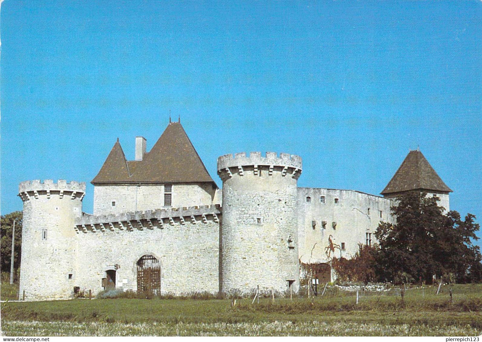 63 - Aigueperse - Château De La Roche - Aigueperse