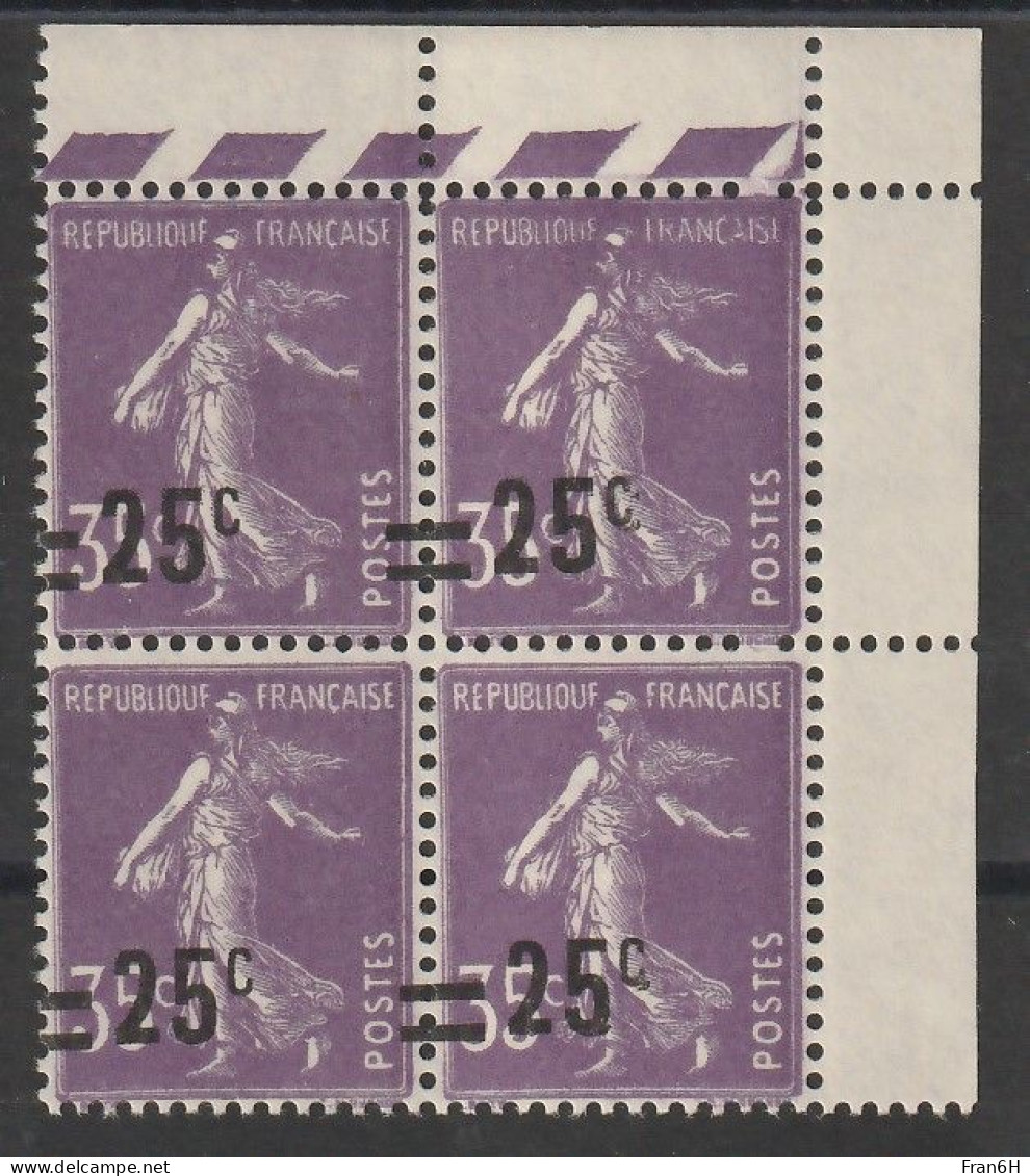 YT N° 218d  Bloc De 4 Cdf - Neufs ** - MNH - Cote 700,00 € - Neufs