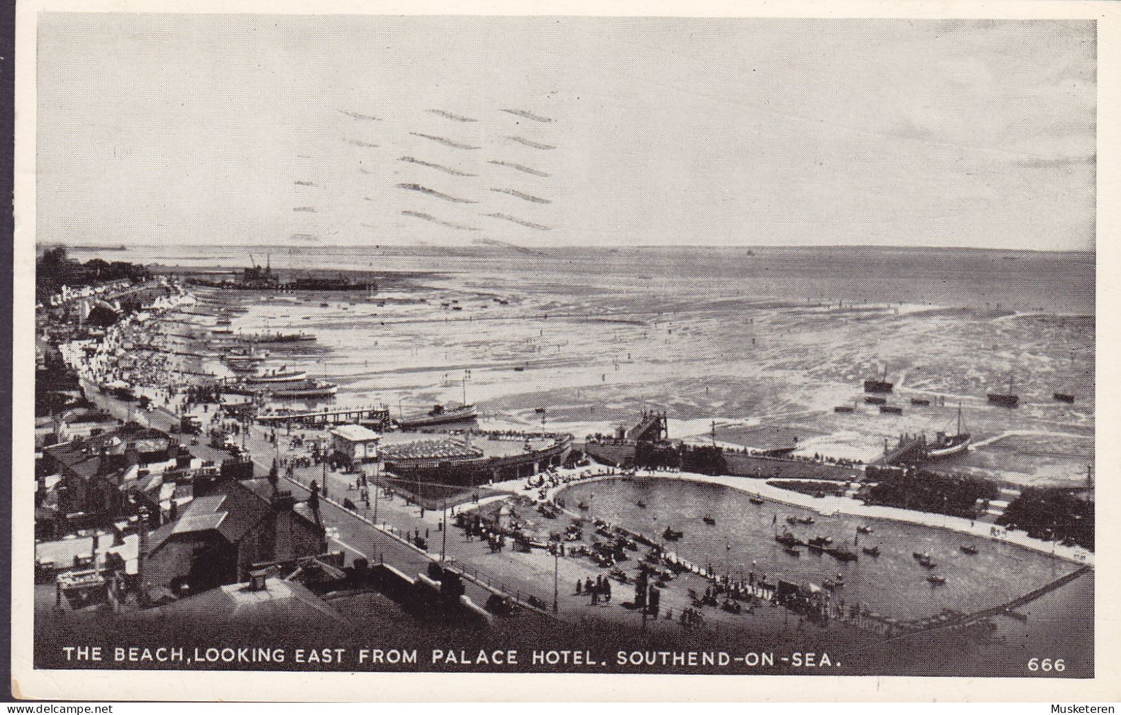 United Kingdom PPC The Beach, Looking East From Palace Hotel, Southend-on-Sea SOUTHEND-ON-SEA 1952 (2 Scans) - Southend, Westcliff & Leigh