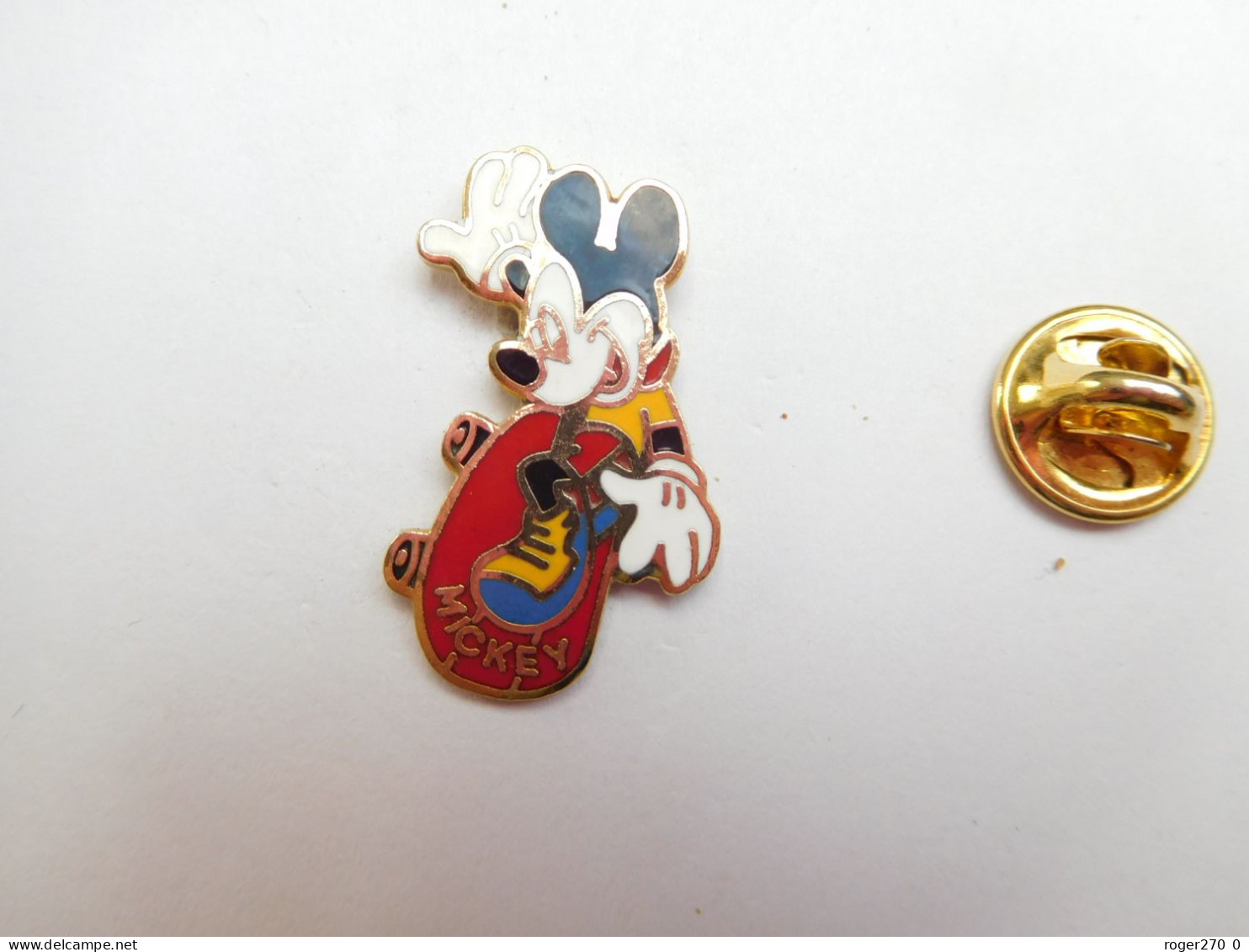 Beau Pin's En EGF , Disney , Mickey Skate , Signé Disney - Disney