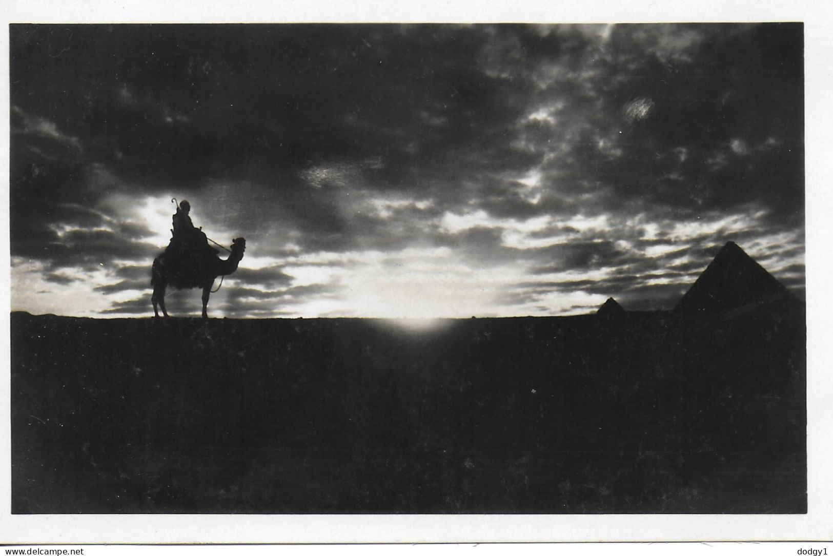 SUNSET AT GIZA, EGYPT. UNUSED POSTCARD   H6 - Gizeh