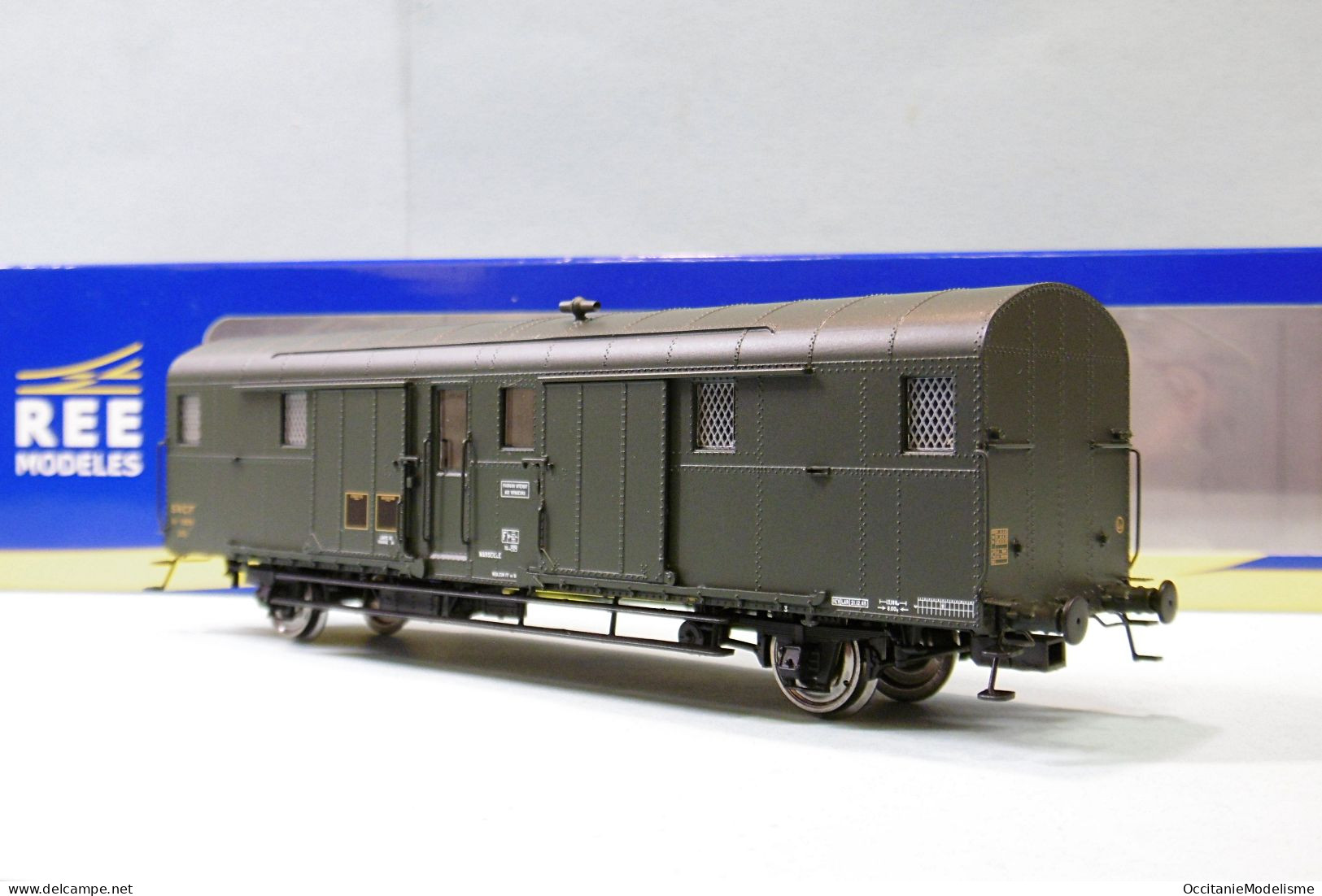 REE - Fourgon OCEM 32 Sud-Est SNCF Sans Feux ép. III/ IV Réf. VB-328 Neuf NBO HO 1/87 - Wagons Voor Passagiers