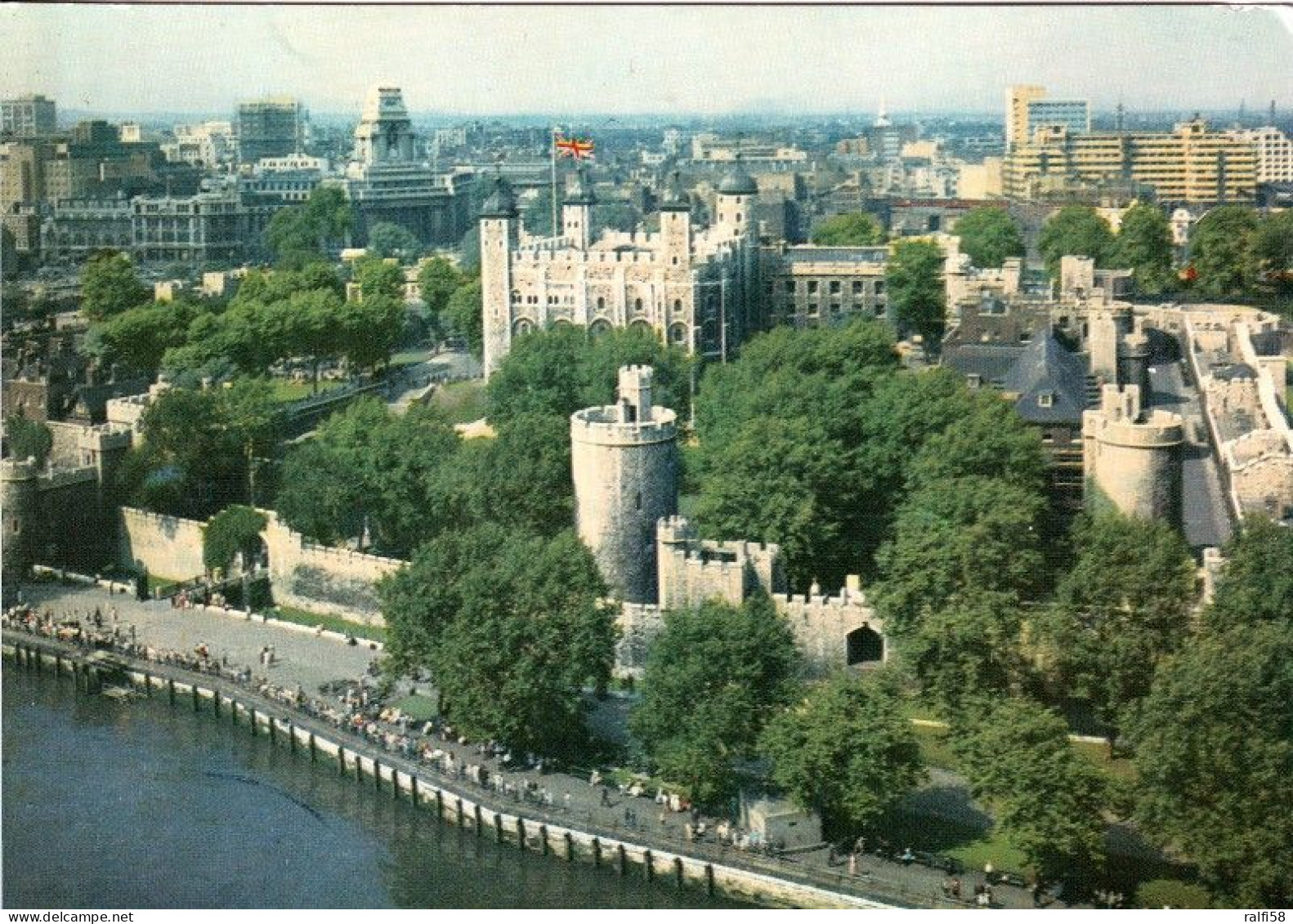 2 AK England * Tower Bridge Und Tower Zu London - Luftbildaufnahmen - Seit 1988 Weltkulturerbe Der UNESCO * - Tower Of London