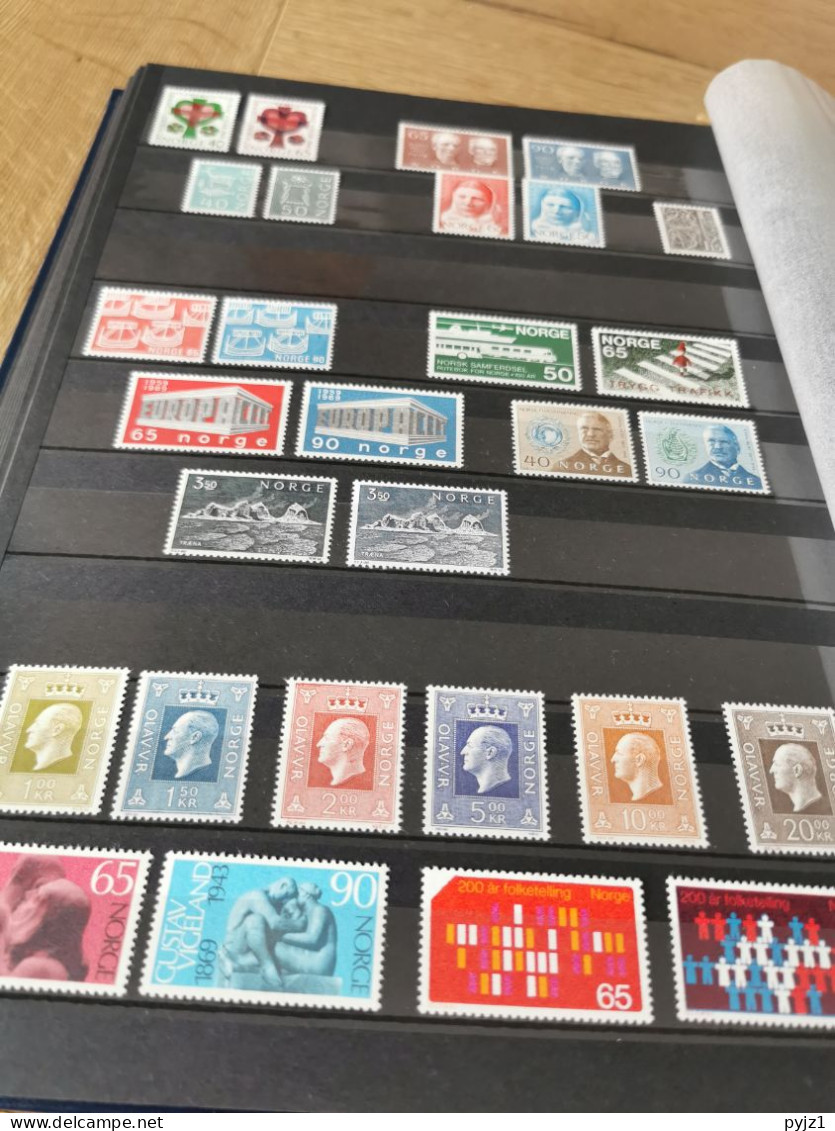 Norway 1945-1998 MNH in stockbook.