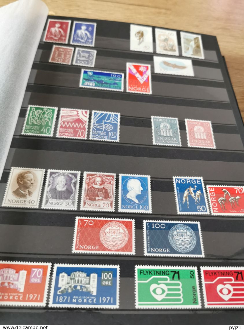 Norway 1945-1998 MNH in stockbook.