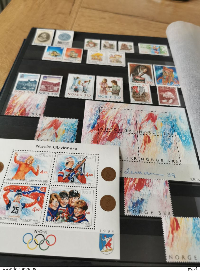 Norway 1945-1998 MNH in stockbook.