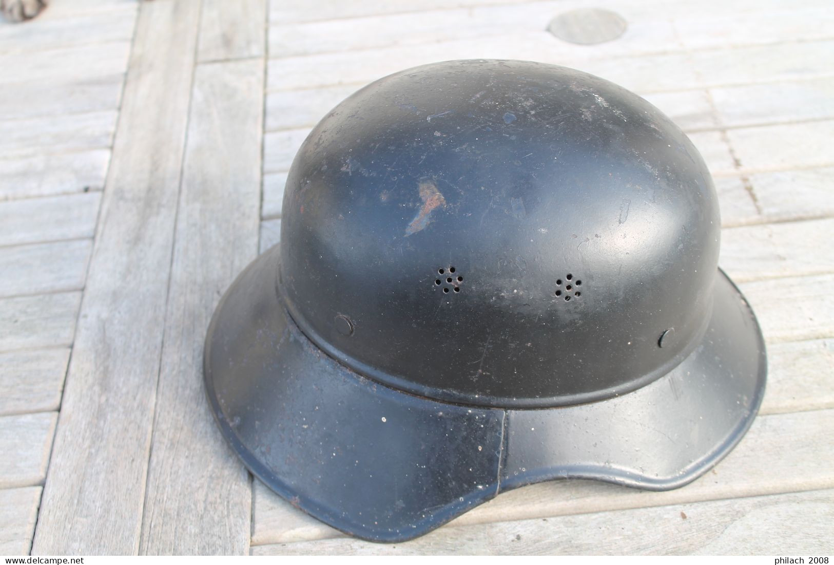 Casque De La Luftschutz Fin De Guerre - Helme & Hauben