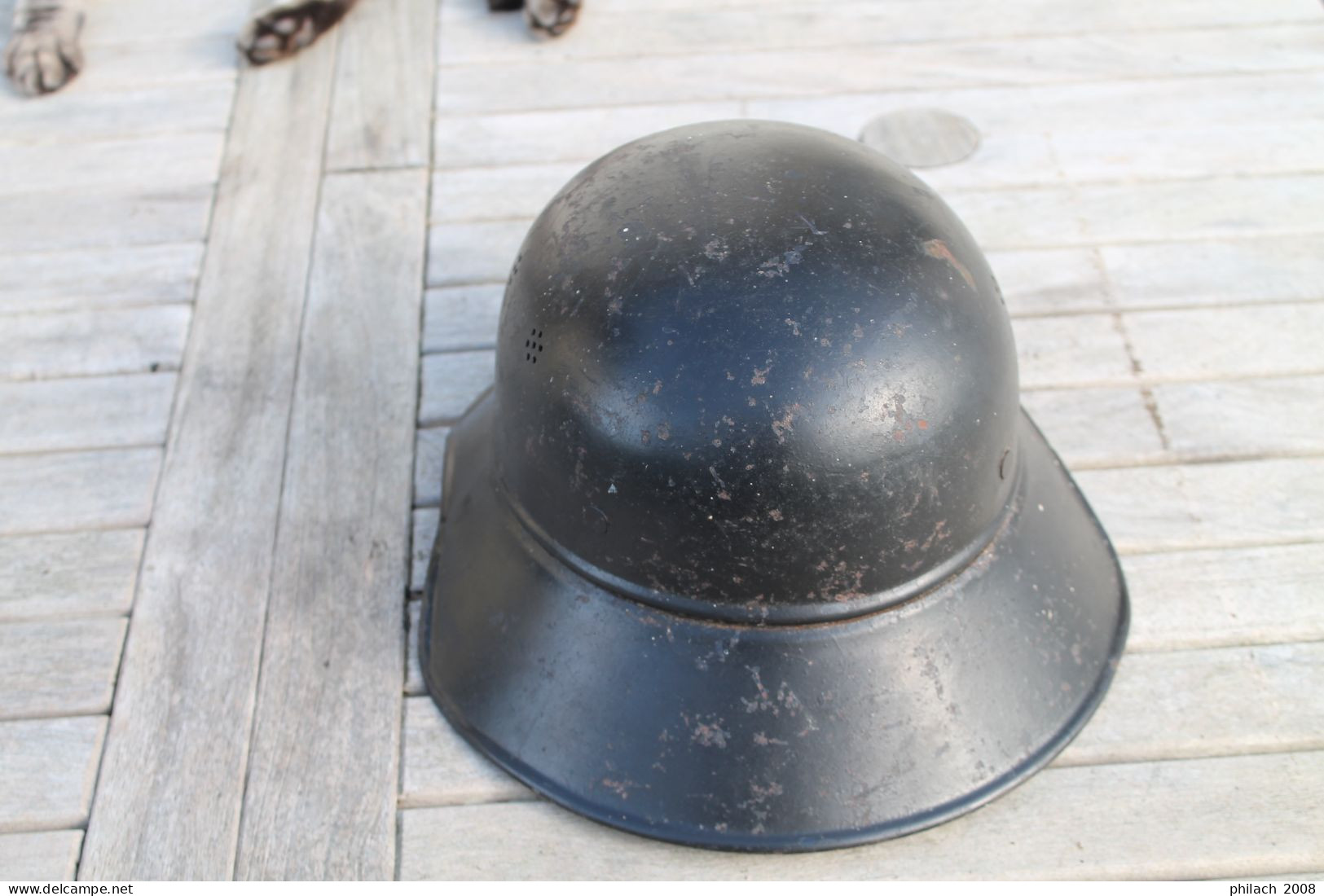 Casque De La Luftschutz Fin De Guerre - Headpieces, Headdresses