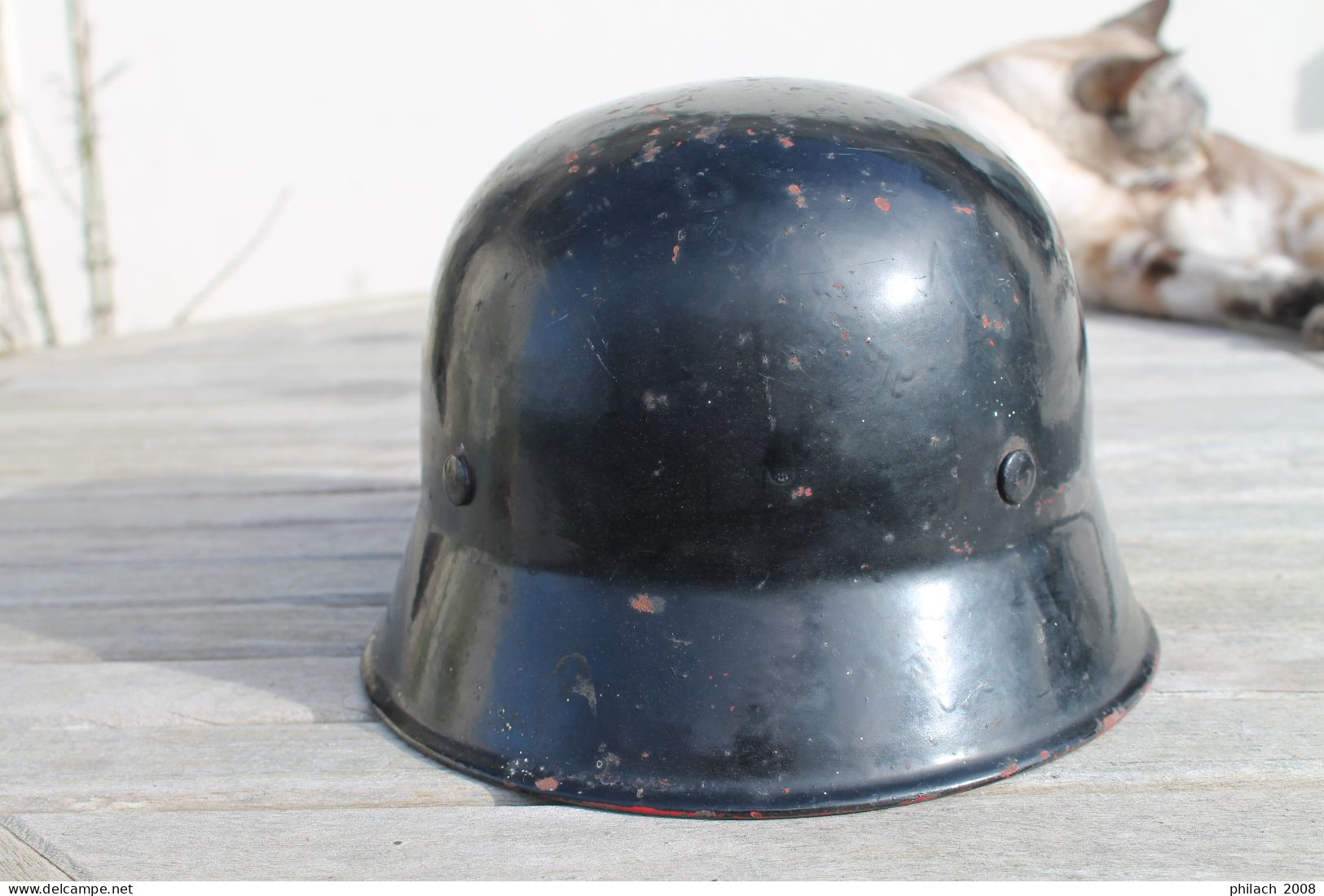 Casque De La Police Allemande WW2 Et Après - Headpieces, Headdresses
