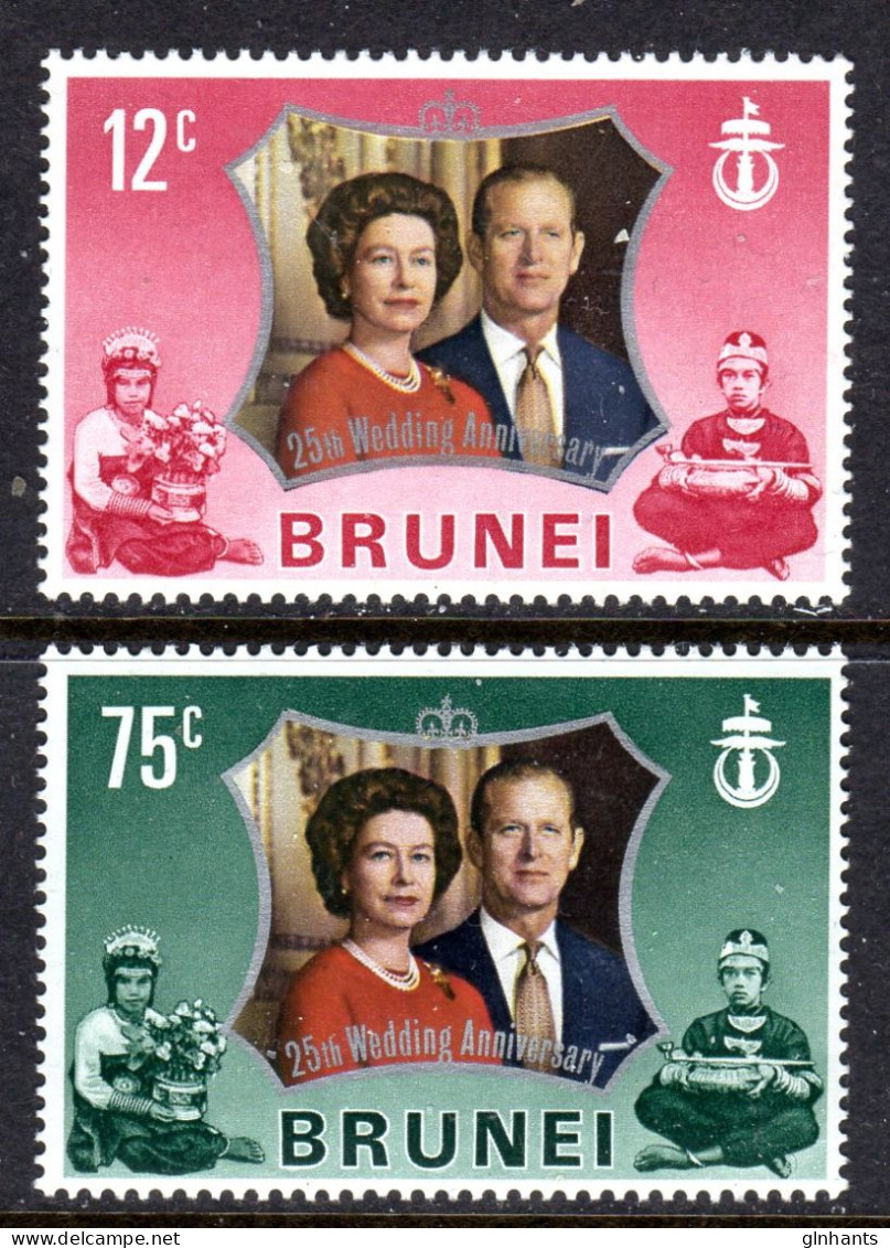 BRUNEI - 1972 ROYAL SILVER WEDDING SET (2V) FINE MNH ** SG 210-211 - Brunei (...-1984)