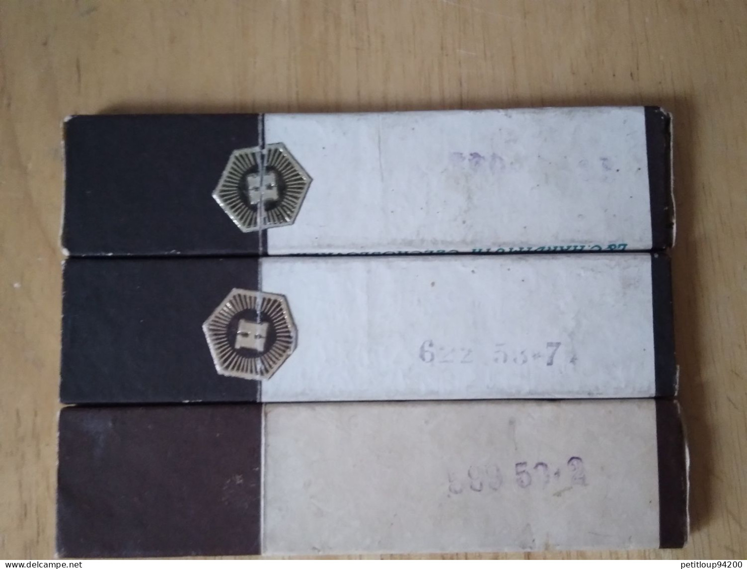 3 ETUIS MINES Graphites  KOH-I-NOOR  3H  4H  5H  (16 Mines)  GRAPHITE LEADS - Other & Unclassified