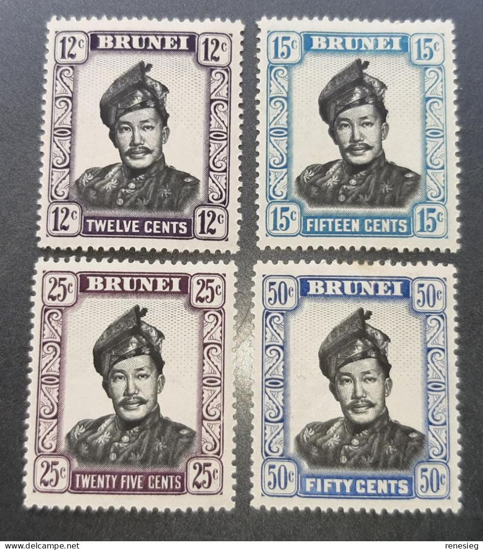 Brunei Sultan Lot De 4 MH - Brunei (...-1984)