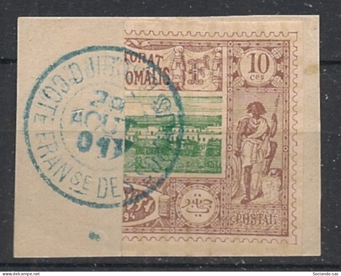 COTE DES SOMALIS - 1894-1900 - N°YT. 10c - Vue De Djibouti 10c Brun-lilas - Coupé Sur Fragment - Oblitéré / Used - Gebraucht