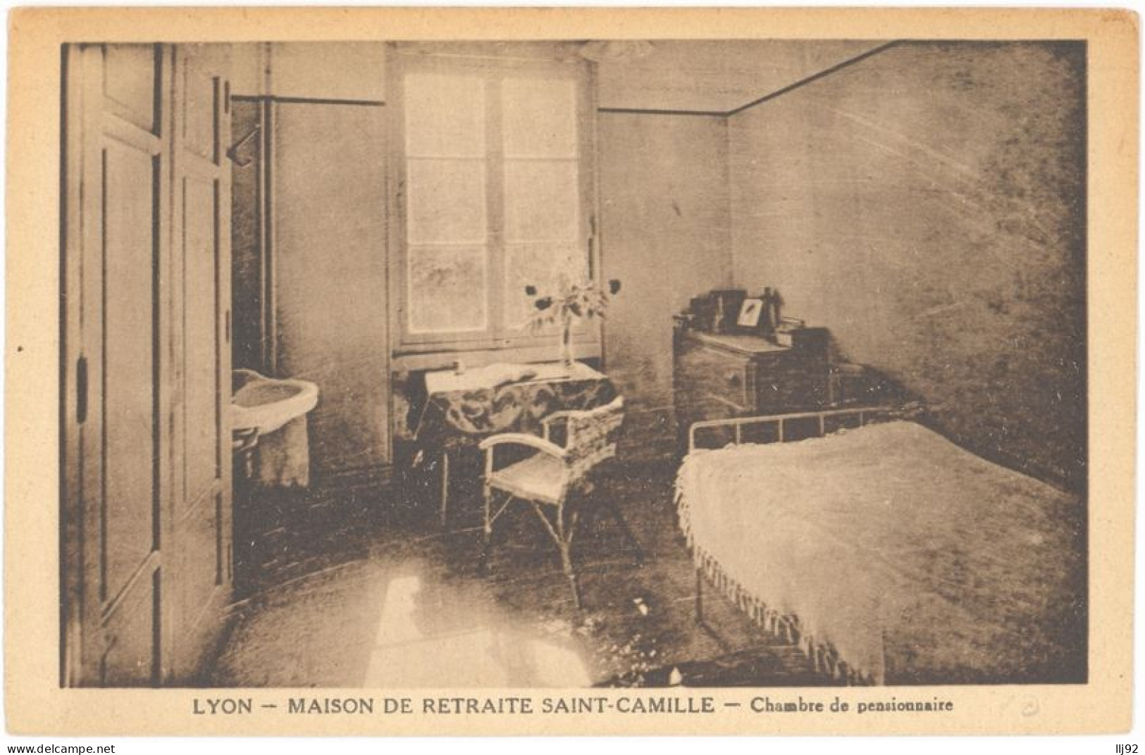 LYON - Maison De Retraite Saint-Camille - Chambre De Pensionnaire - Lyon 5