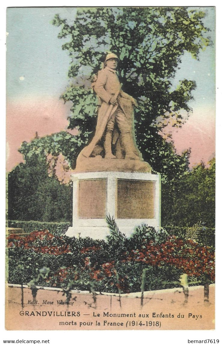 60  Grandvilliers  -  Le Monument Aux Enfants Du Pays Morts Pour La France 1914 - 1918 - Grandvilliers
