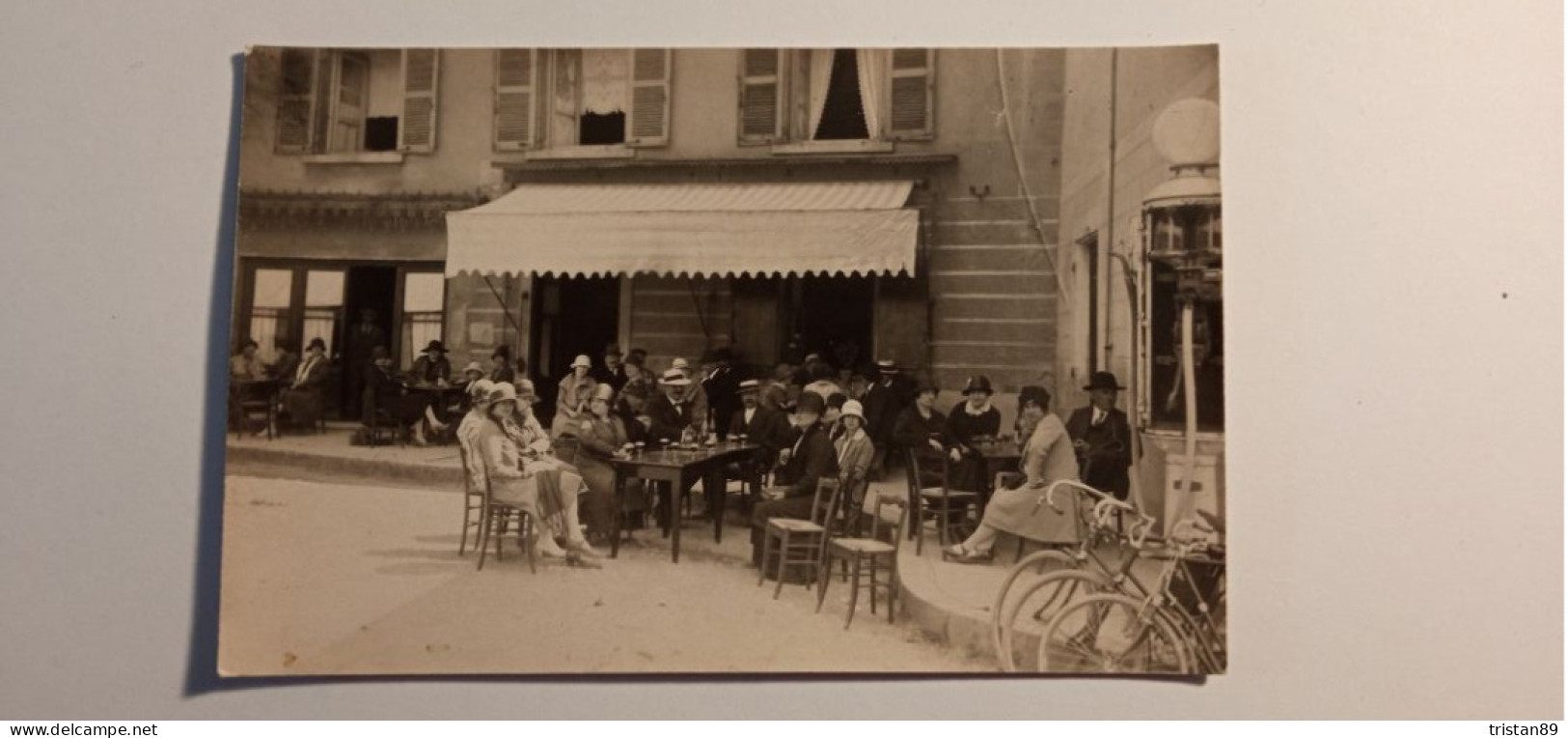 69 LE BOIS D'OINGT "Carte Photo" Harmonie L'Union Musicale De Villefranche Sur Saône Au Café De La Place Au Bois D'Oingt - Le Bois D'Oingt