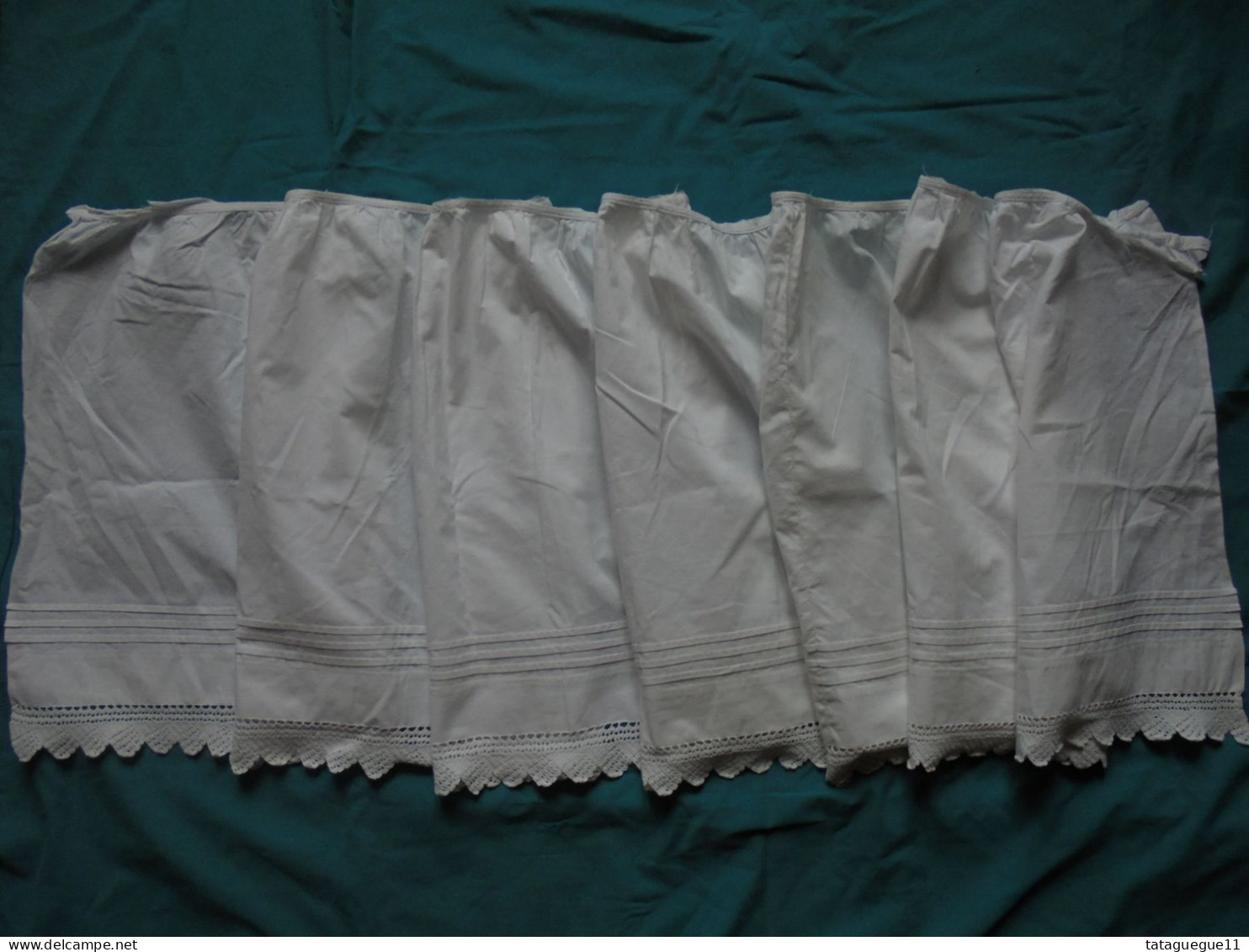 Ancien - Grande Bande D'un Jupon Démonté En Coton Blanc Et Dentelle 199 Cm - Spitzen Und Stoffe