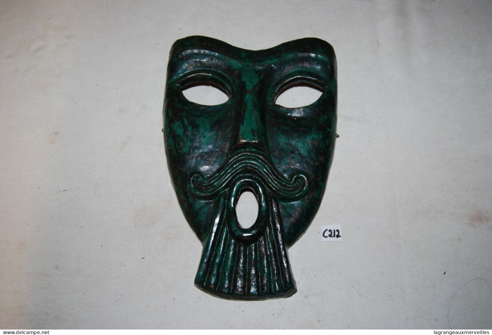 C212 Ancien Masque Tribal - Art Africain - Céramique à Suspendre - Afrikaanse Kunst