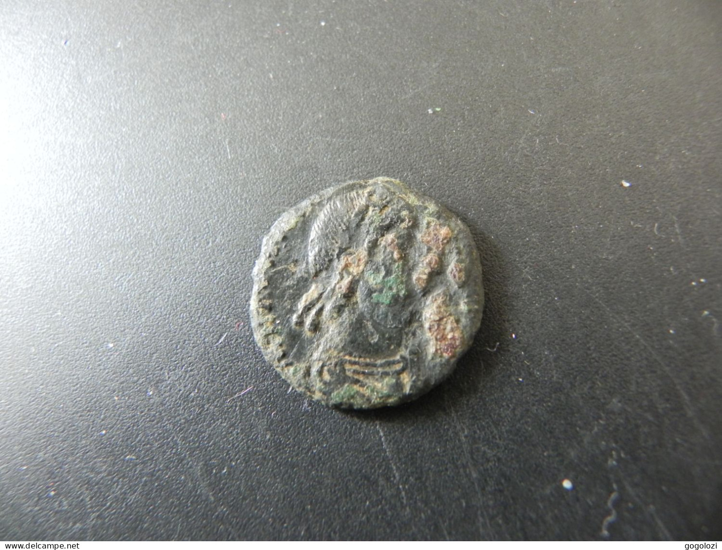 Ancient Roman Coin - To Be Identified - Autres & Non Classés