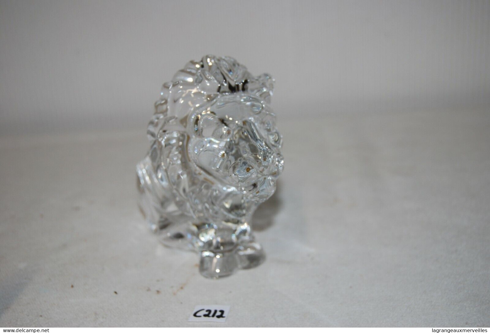 C212 Ancien Vide Poche - Lion Travaillé - Belle Pièce - Glass & Crystal