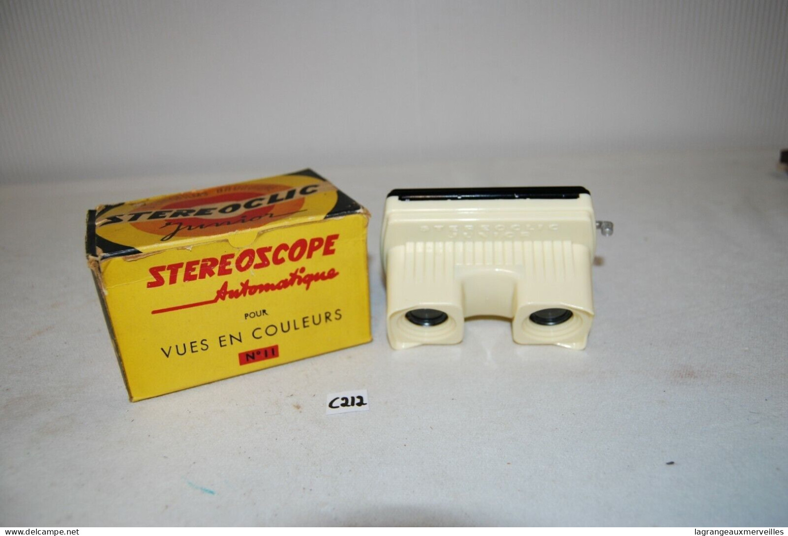 C212 Ancien Stéréoscope - Vue En Couleur - Visores Estereoscópicos