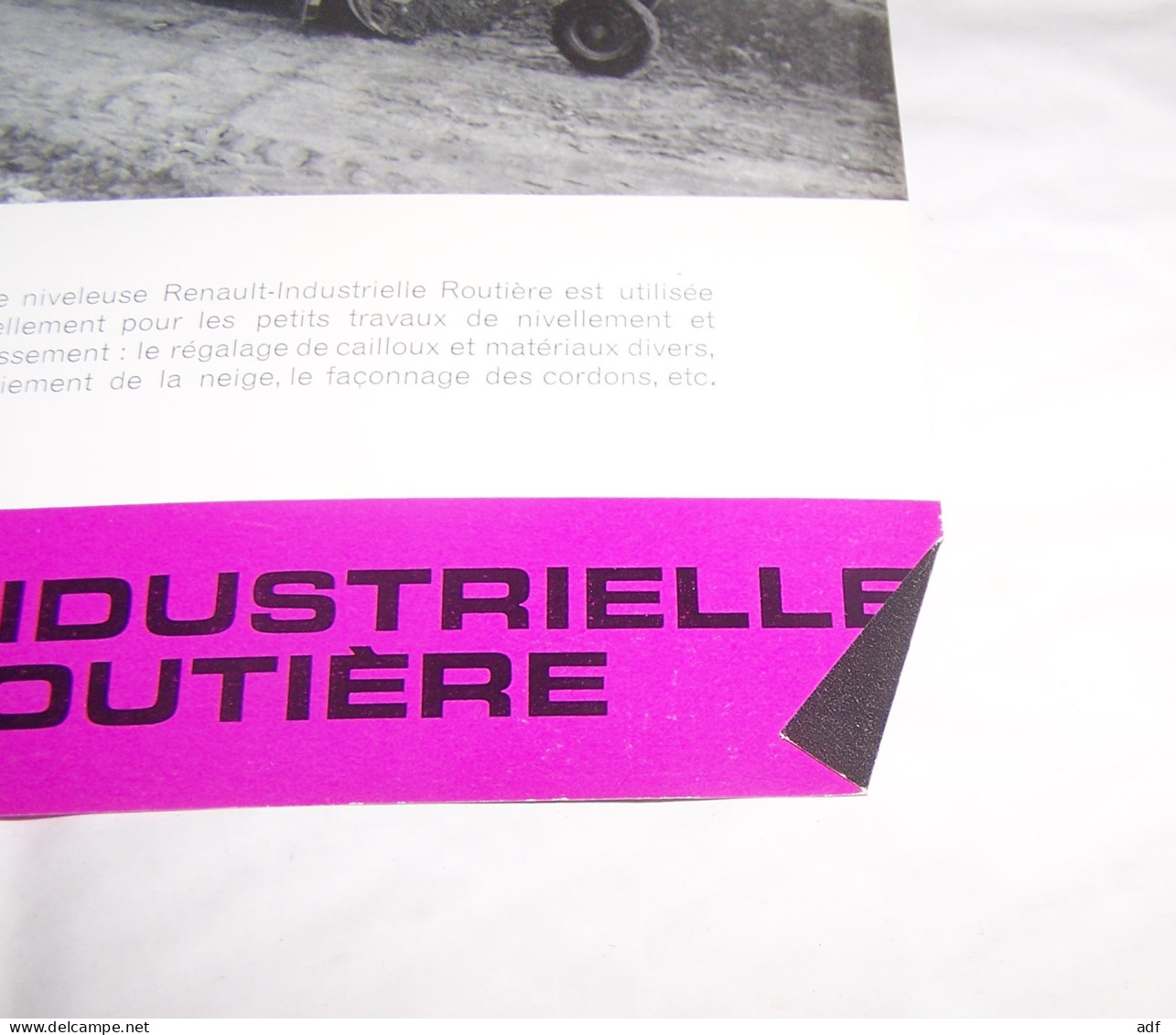 FEUILLET PUB PUBLICITAIRE MATERIEL AGRICOLE RENAULT LAME NIVELEUSE  ( TRACTEUR, TRACTEURS, MOTOCULTURE ) - Traktoren