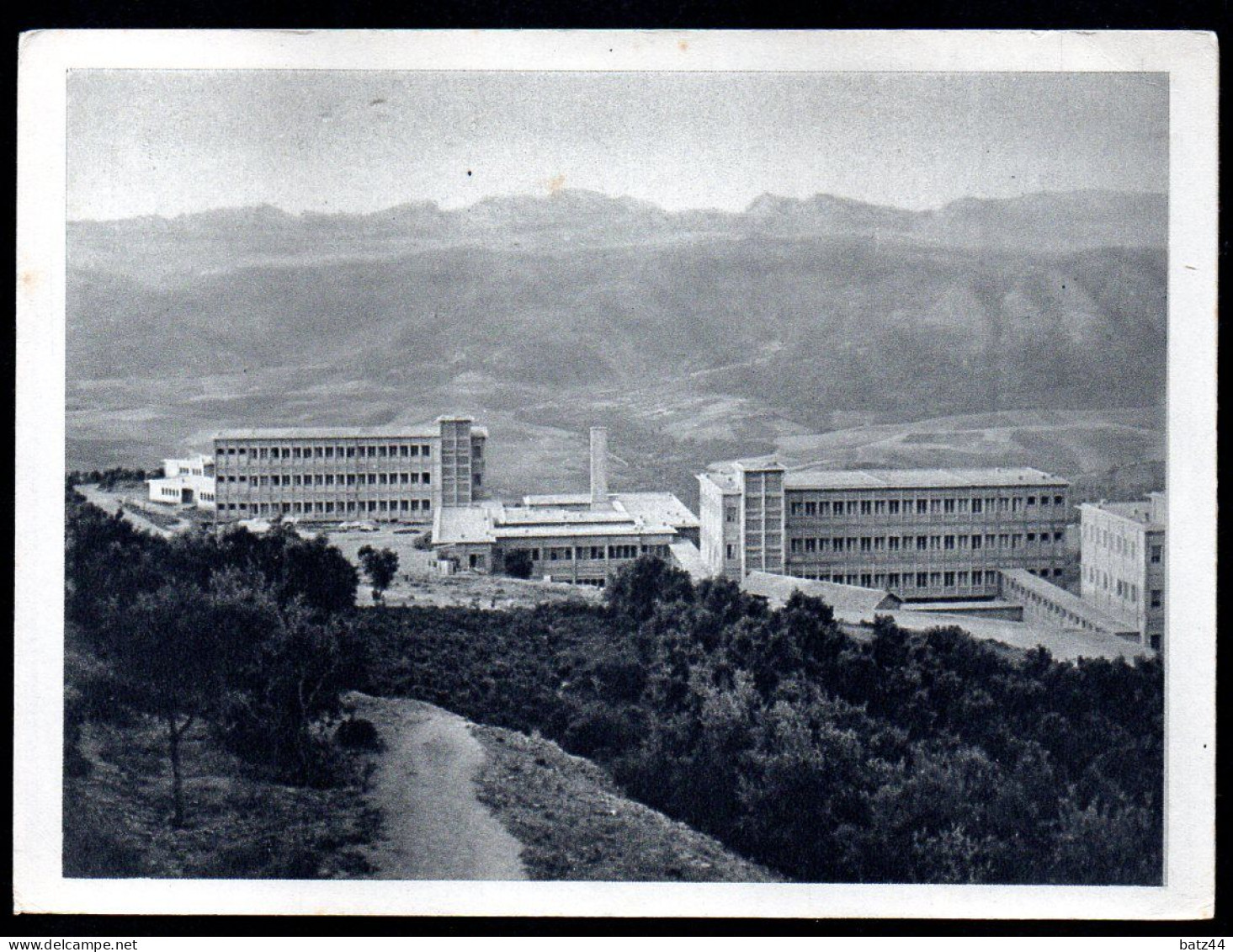 Dominant L'une Des Zones De Pacification Le Sanatorium De TIZI-OUZOU Baconnier Imp. Alger - Tizi Ouzou