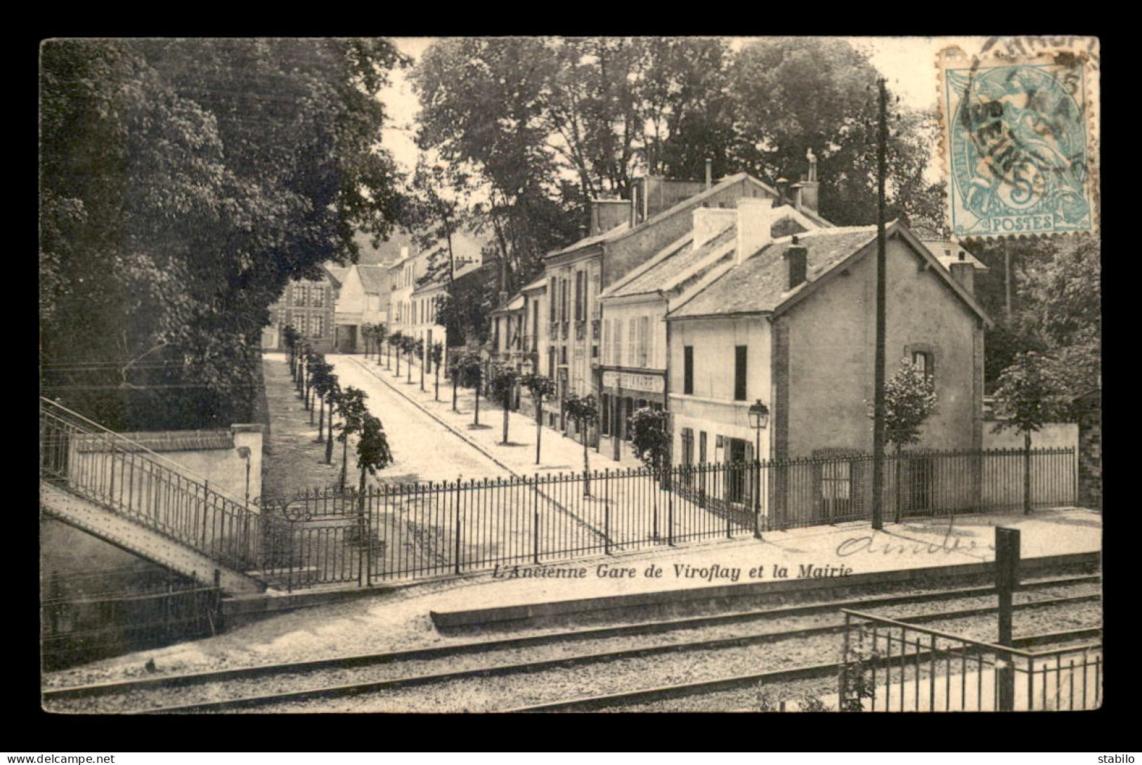 78 - VIROFLAY - L'ANCIENNE GARE DE CHEMIN DE FER ET LA MAIRIE - Viroflay