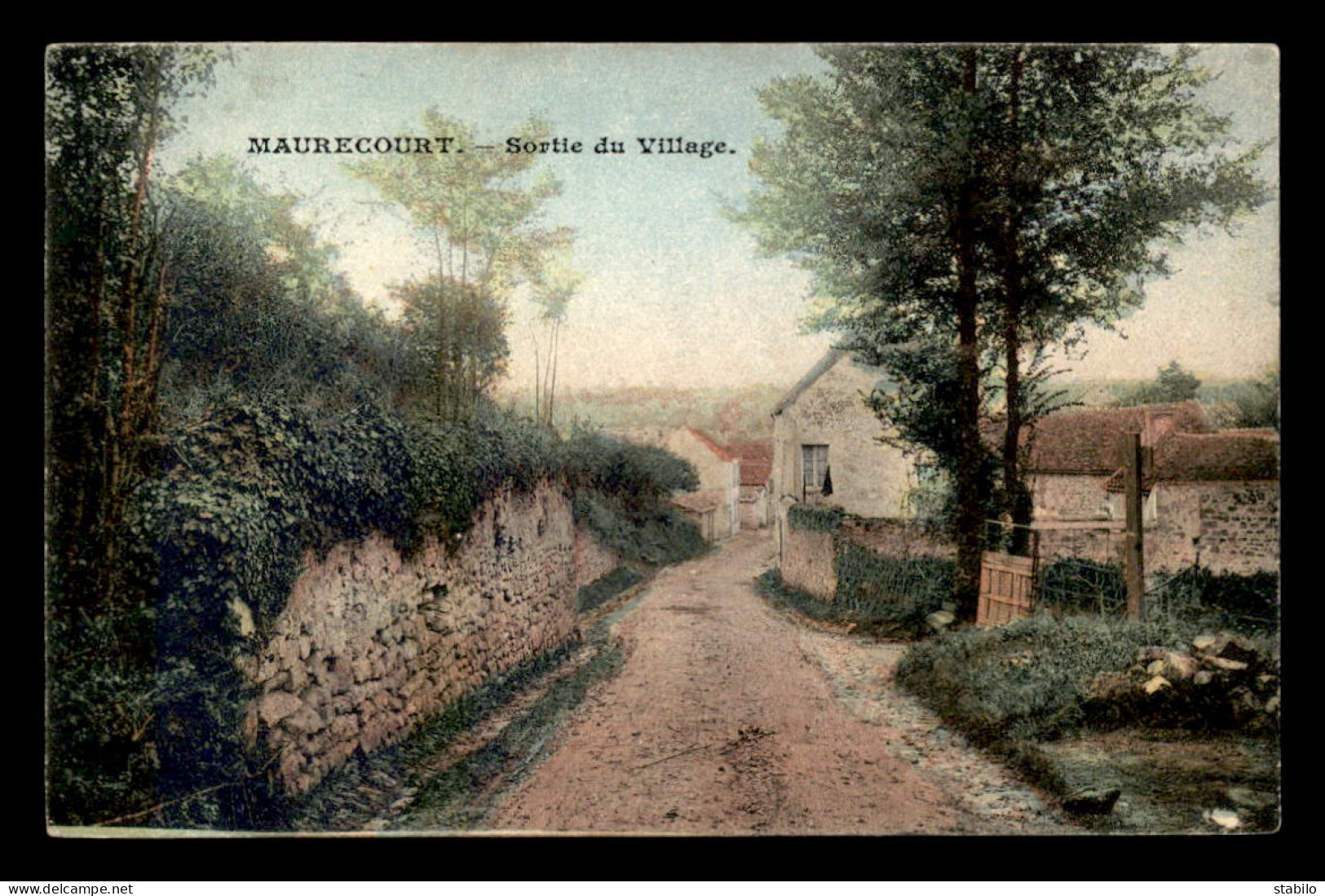 78 - MAURECOURT - SORTIE DU VILLAGE - CARTE COLORISEE - Maurecourt