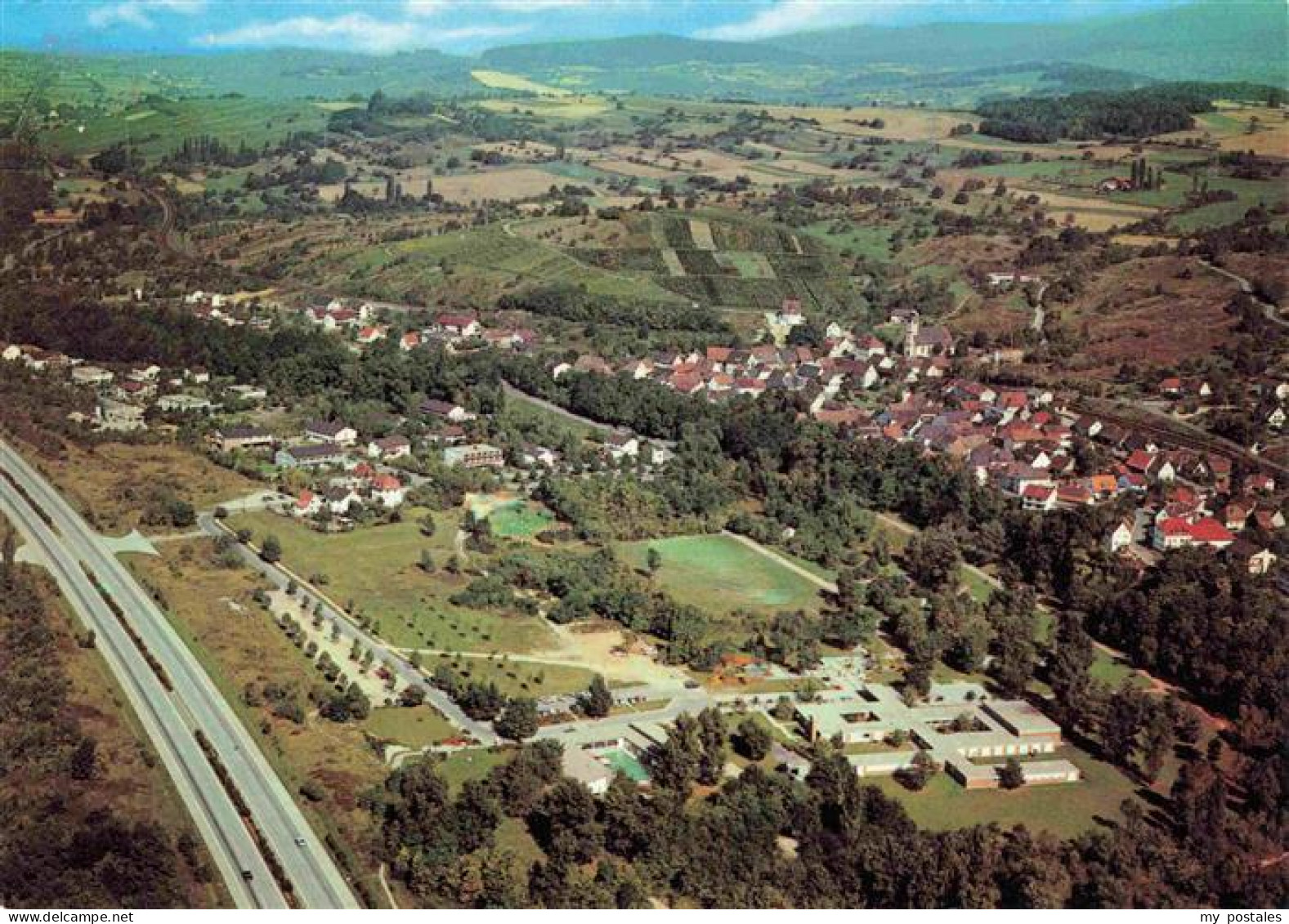 73968144 Bad_Bellingen Panorama Kurort Im Markgraeflerland Schwarzwald Thermalba - Bad Bellingen