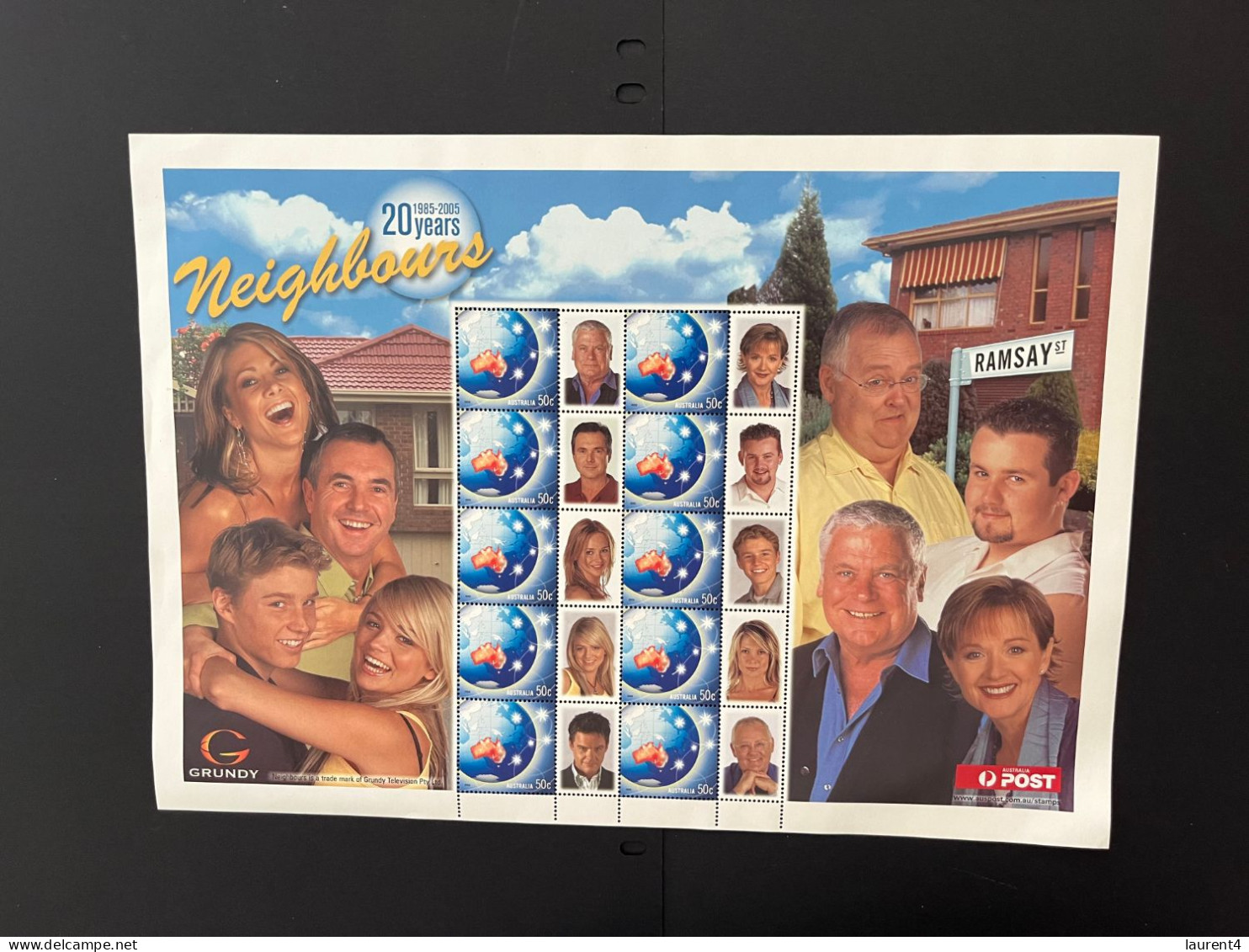 31-3-2024 (large) Australia -  20 Years Of Neighbours (TV Show) (large) Sheetlet 10 Mint Personalised Stamp - Blocks & Kleinbögen