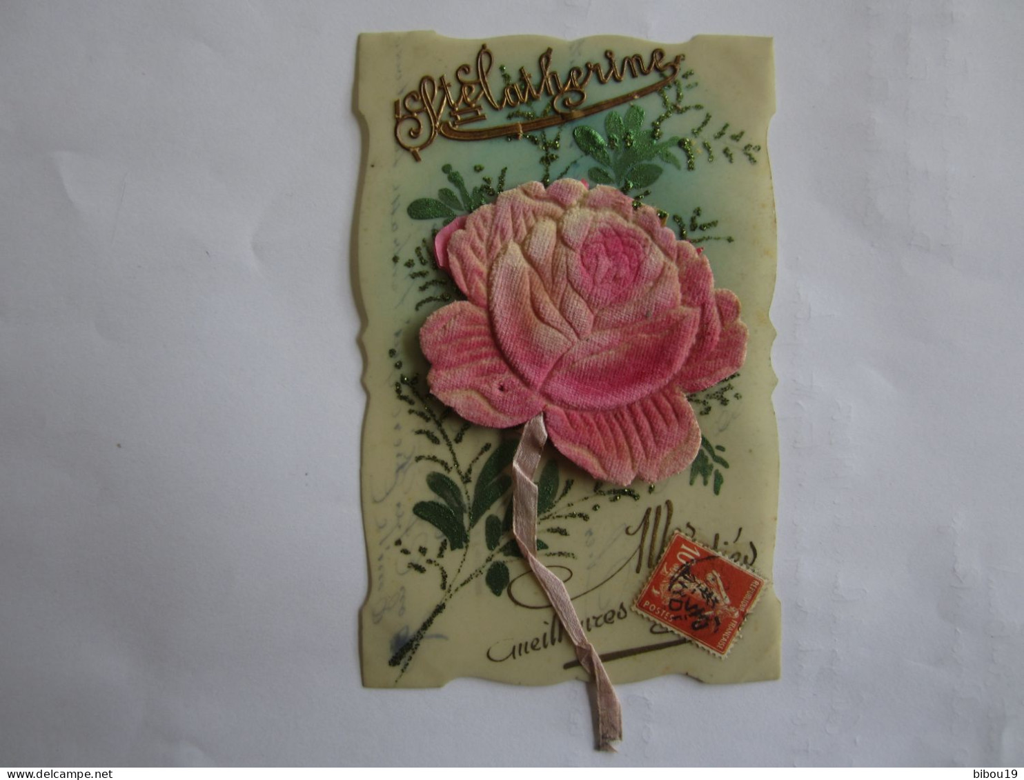 CPA SAINTE CATHERINE  CARTE EN CELLULOIDE AVEC ROSE EN TISSUS - Saint-Catherine's Day