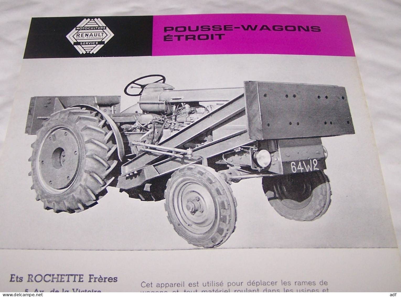 FEUILLET PUB PUBLICITAIRE MATERIEL RENAULT POUSSE WAGONS ETROIT SPANNUT ( TRACTEUR, TRACTEURS, MOTOCULTURE ) - Traktoren