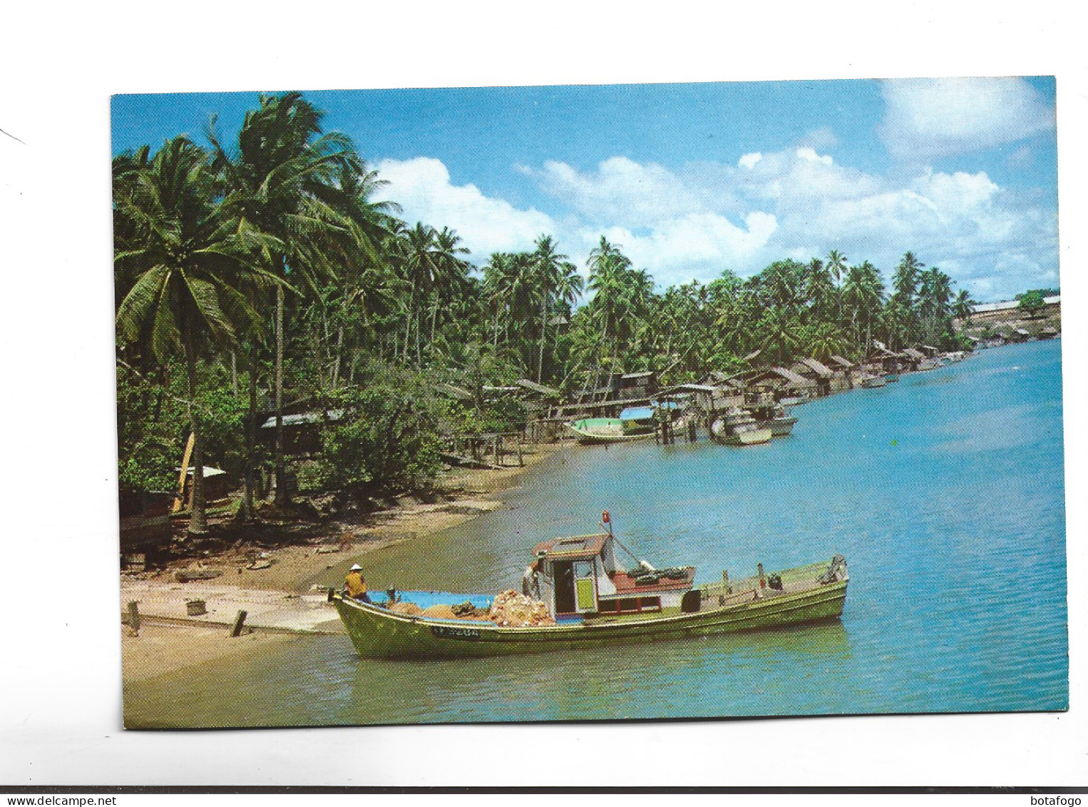 CPM MALAISIE , A TIPICAL FISHING VILLAGE - Malesia