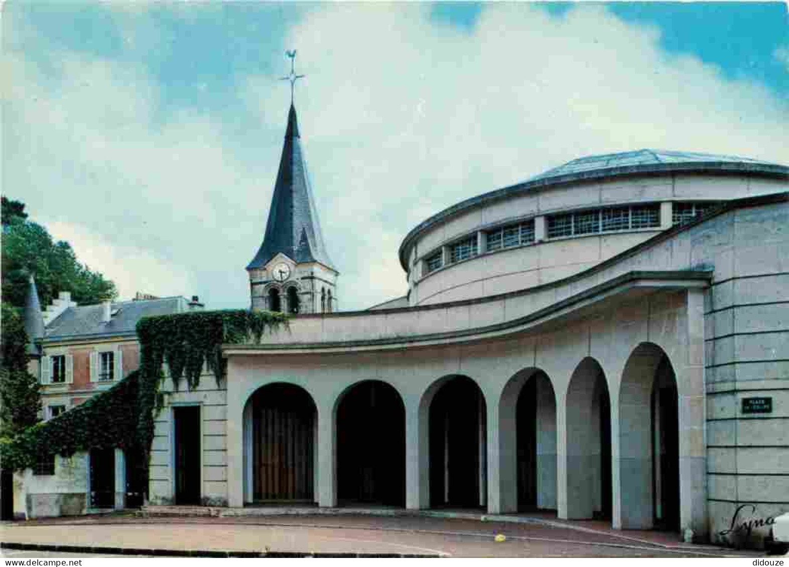 92 - Vaucresson - Eglise Saint-Denis - CPM - Carte Neuve - Voir Scans Recto-Verso - Vaucresson