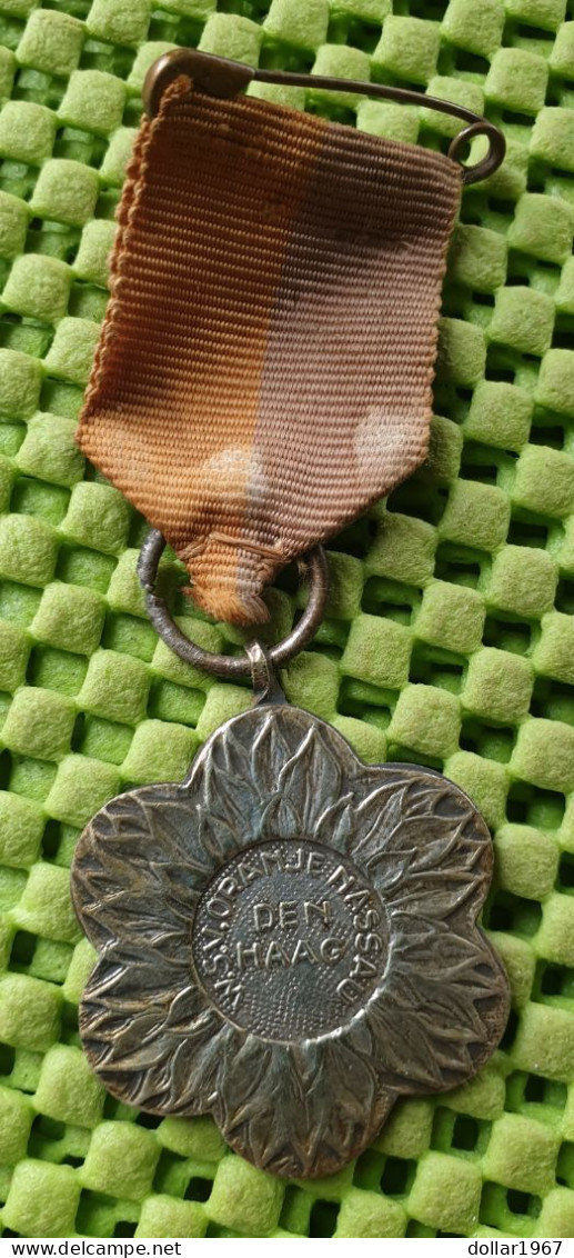 Medaile :  W.S.V. Oranje Nassau ( Almelo ) + 1945 -  Original Foto  !!  Medallion  Dutch - Sonstige & Ohne Zuordnung