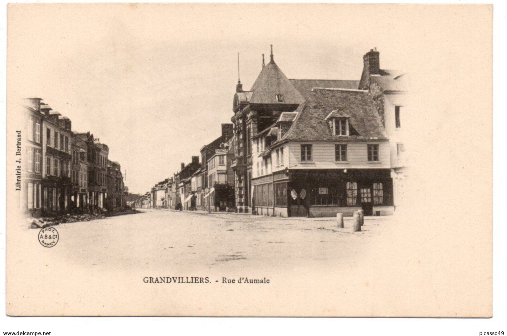 Oise , Grandvilliers , Rue D'Aumale - Grandvilliers
