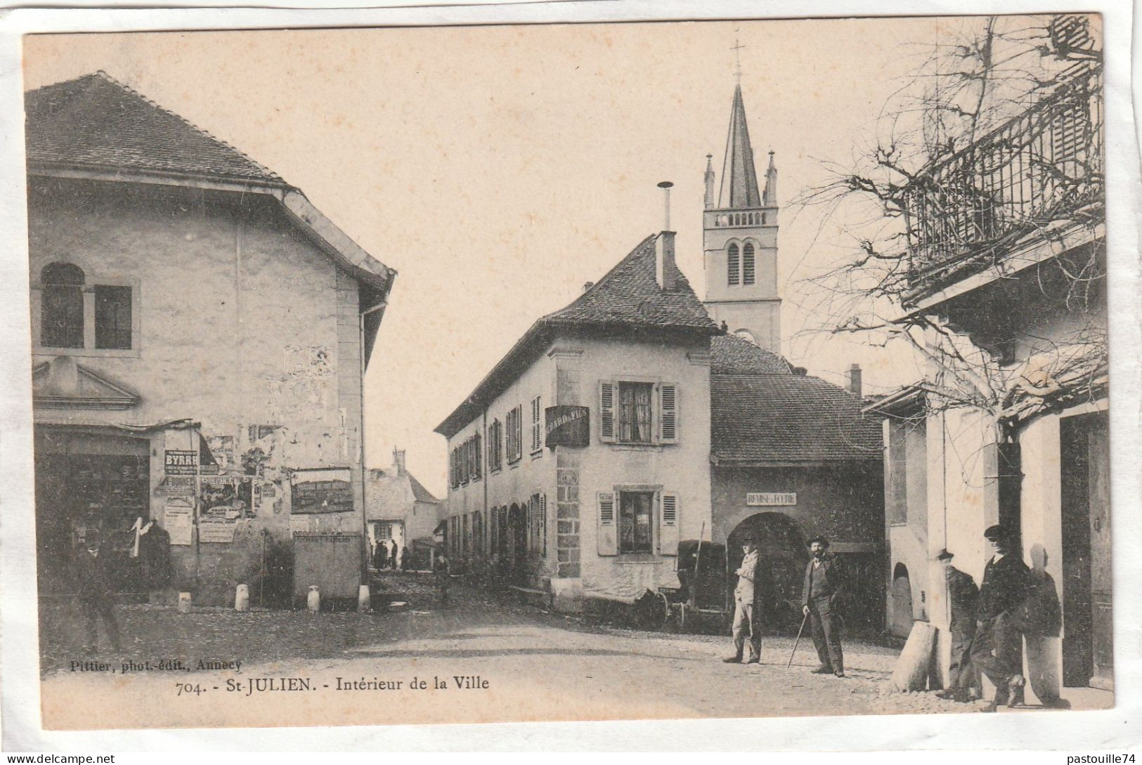 CPA :  14 X 9  -  St-JULIEN  -  Intérieur De La Ville - Saint-Julien-en-Genevois