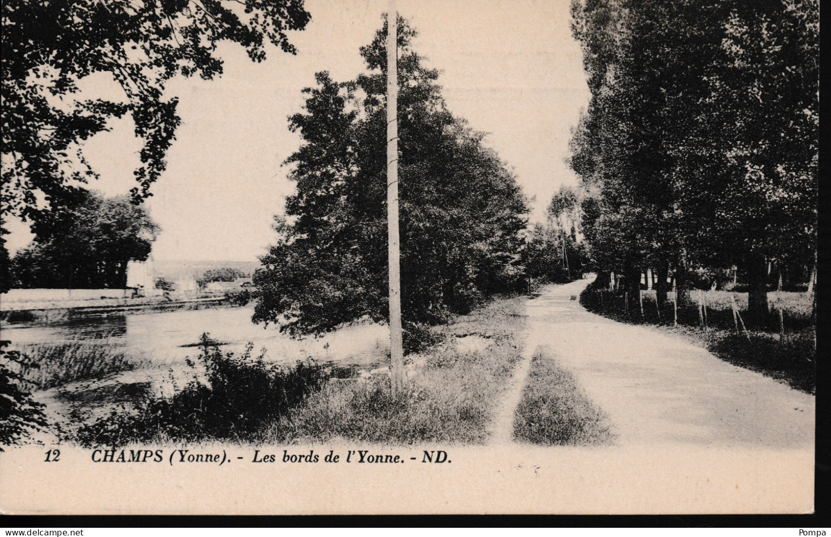 Champs - Les Bords De L'Yonne - Champs Sur Yonne